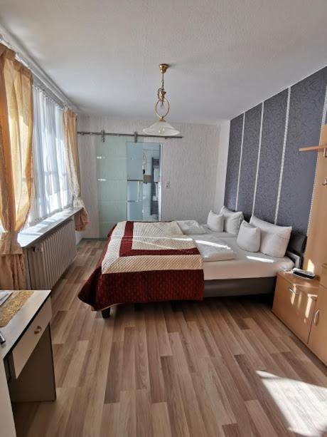 Double or Twin Room - Photo 2