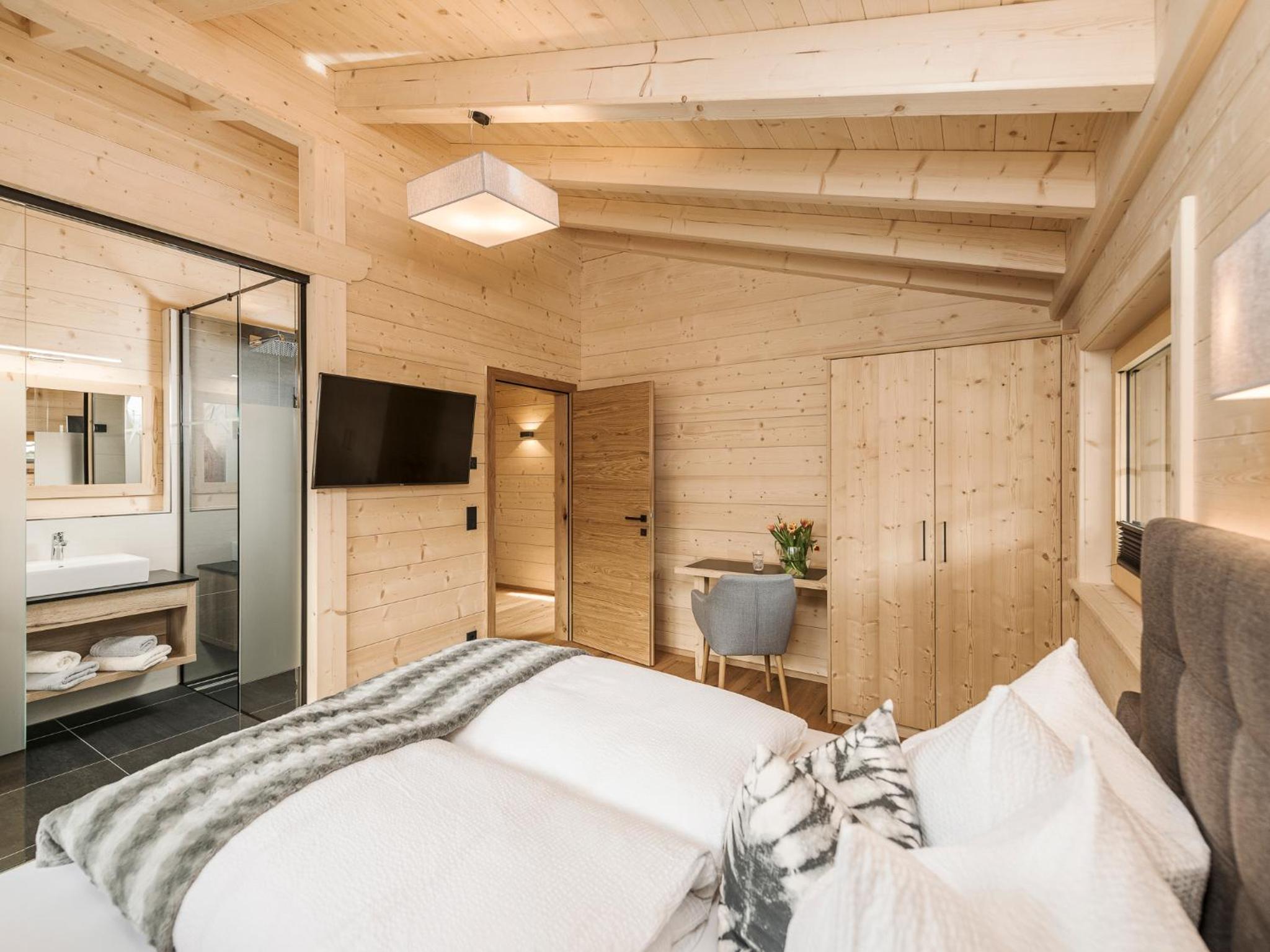 Four-Bedroom House photo 1