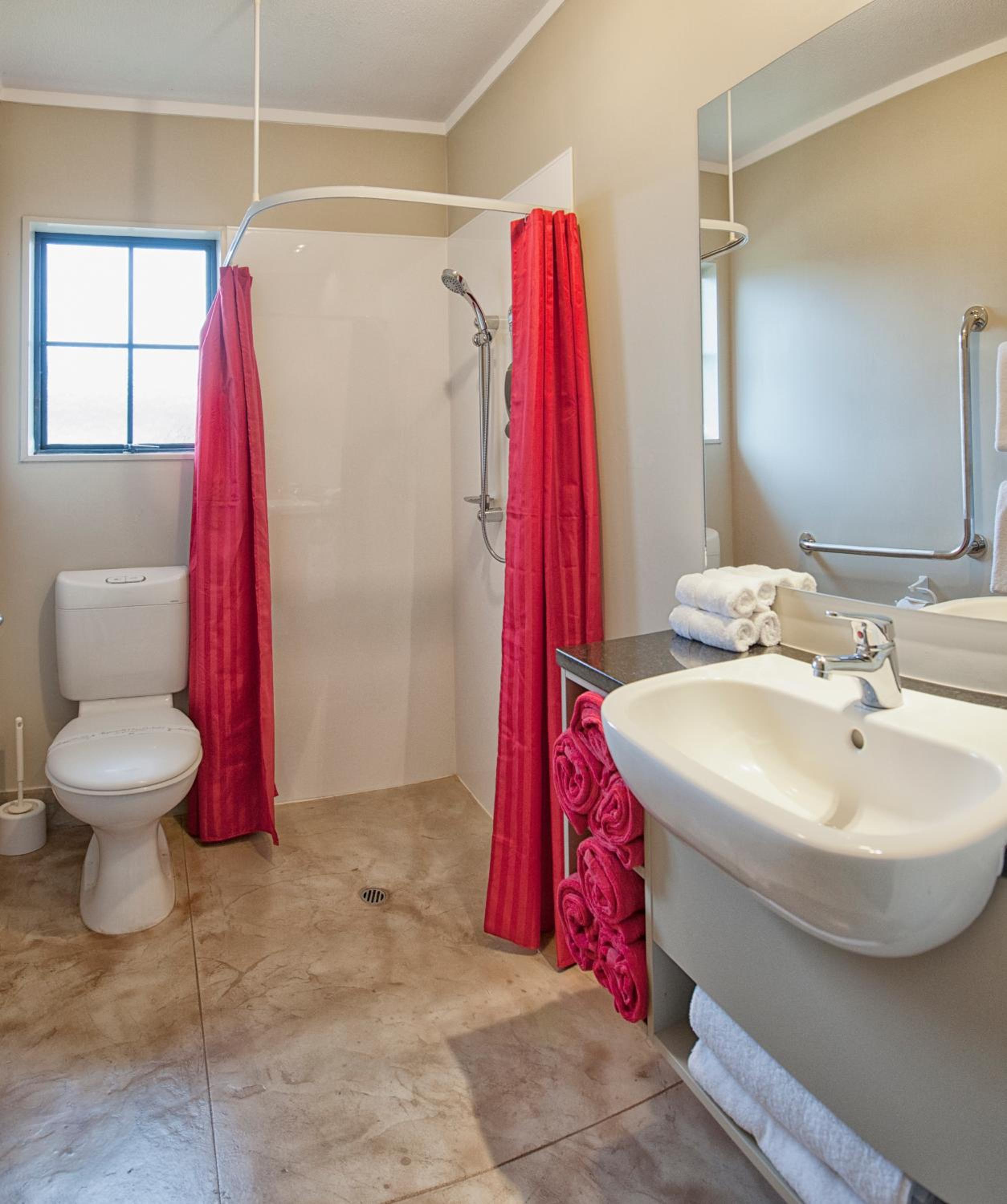 Two-Bedroom Apartment - Photo 7