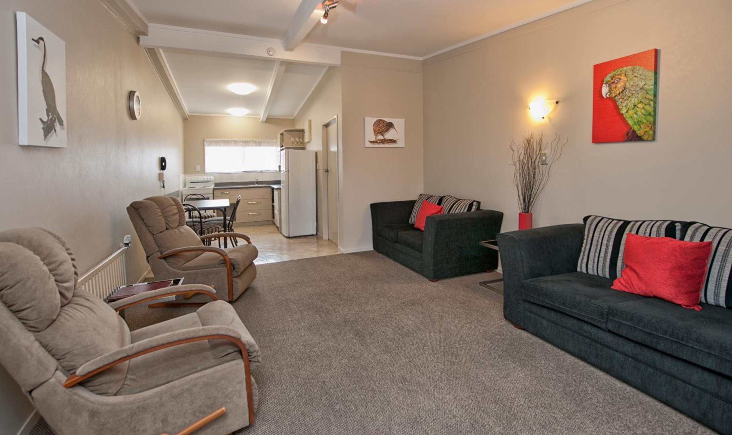 Two-Bedroom Apartment - Photo 8