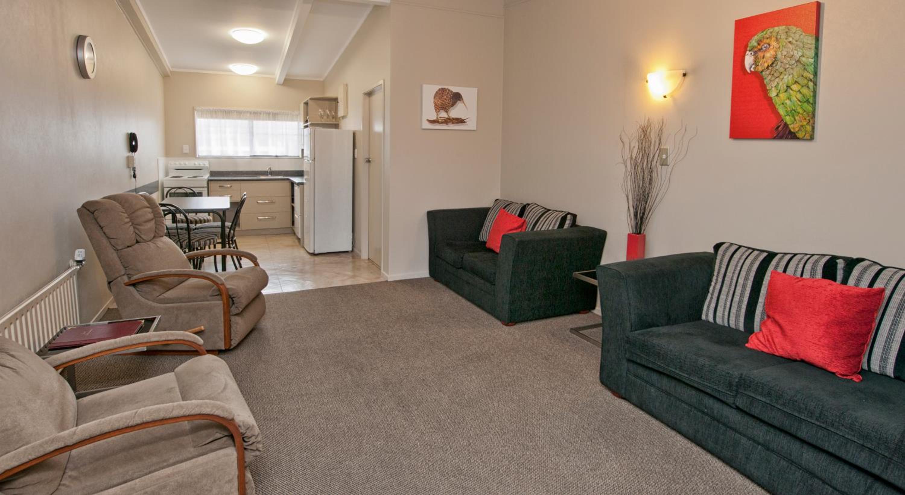 Two-Bedroom Apartment - Photo 5