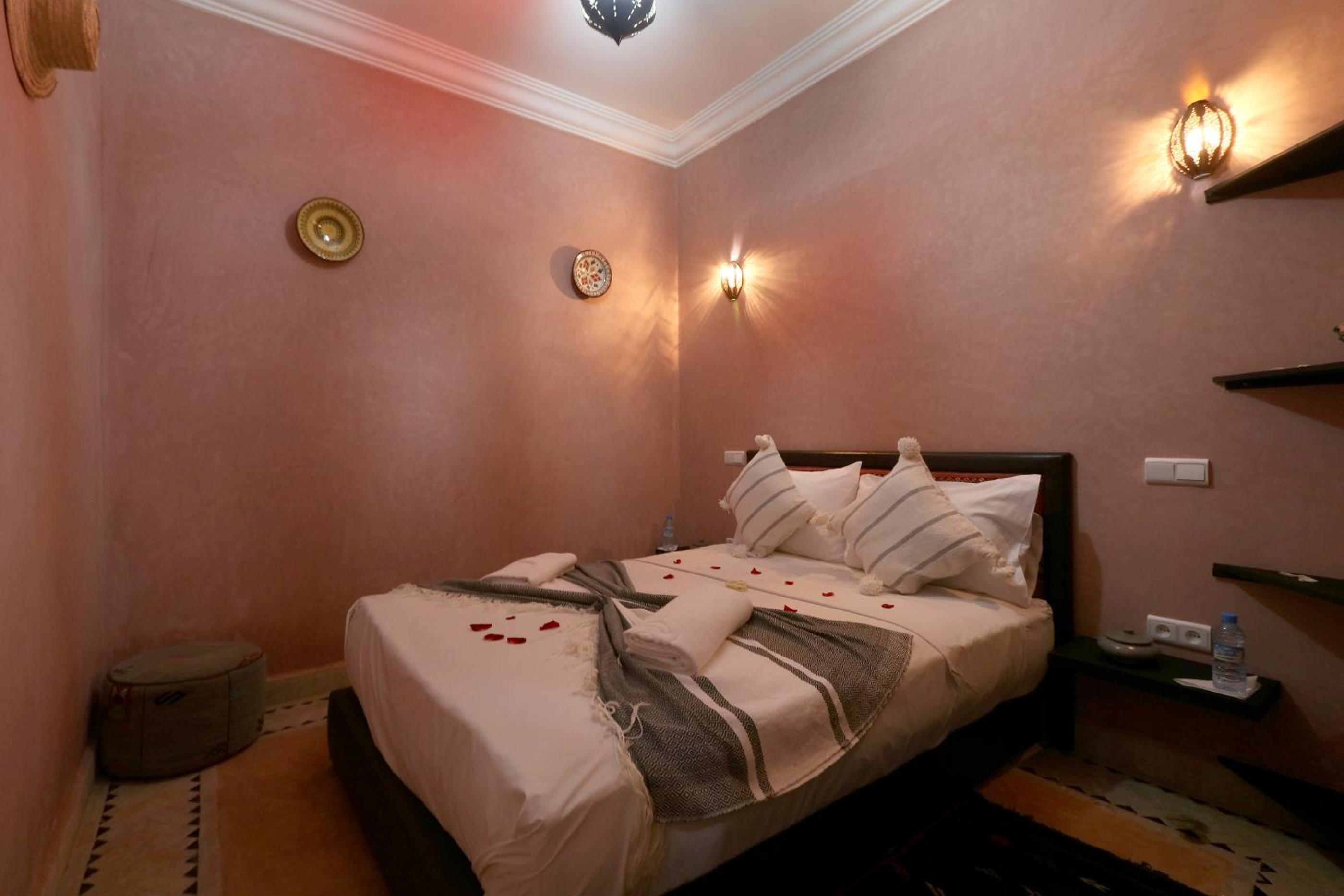 Superior Double Room - Photo 3