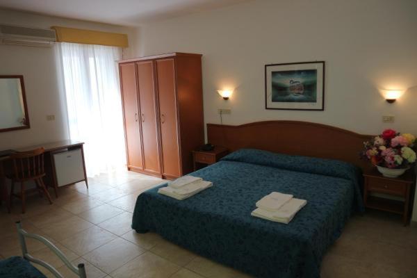 Triple Room with Balcony photo 1