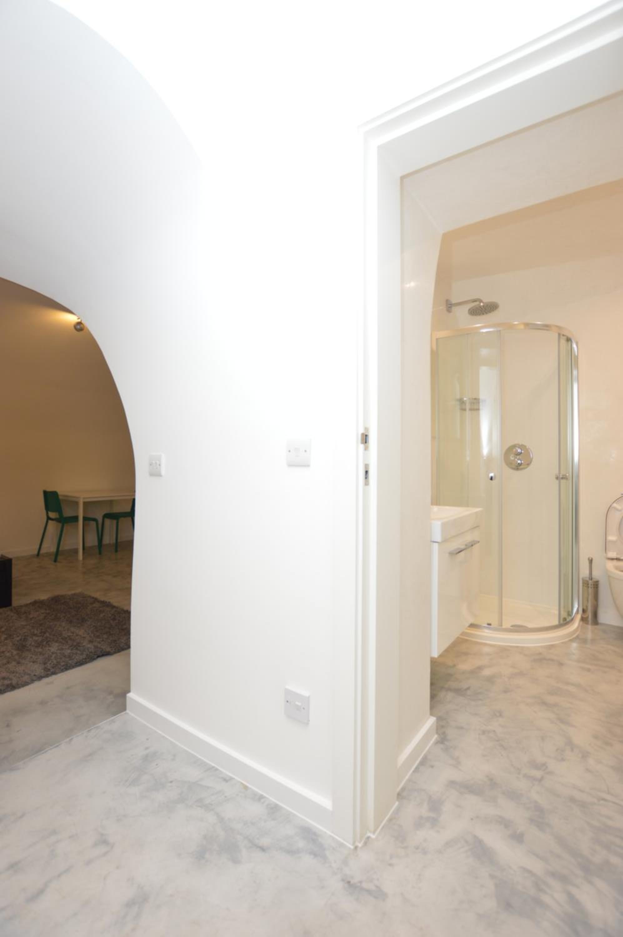 Basement Studio Apartment photo 3