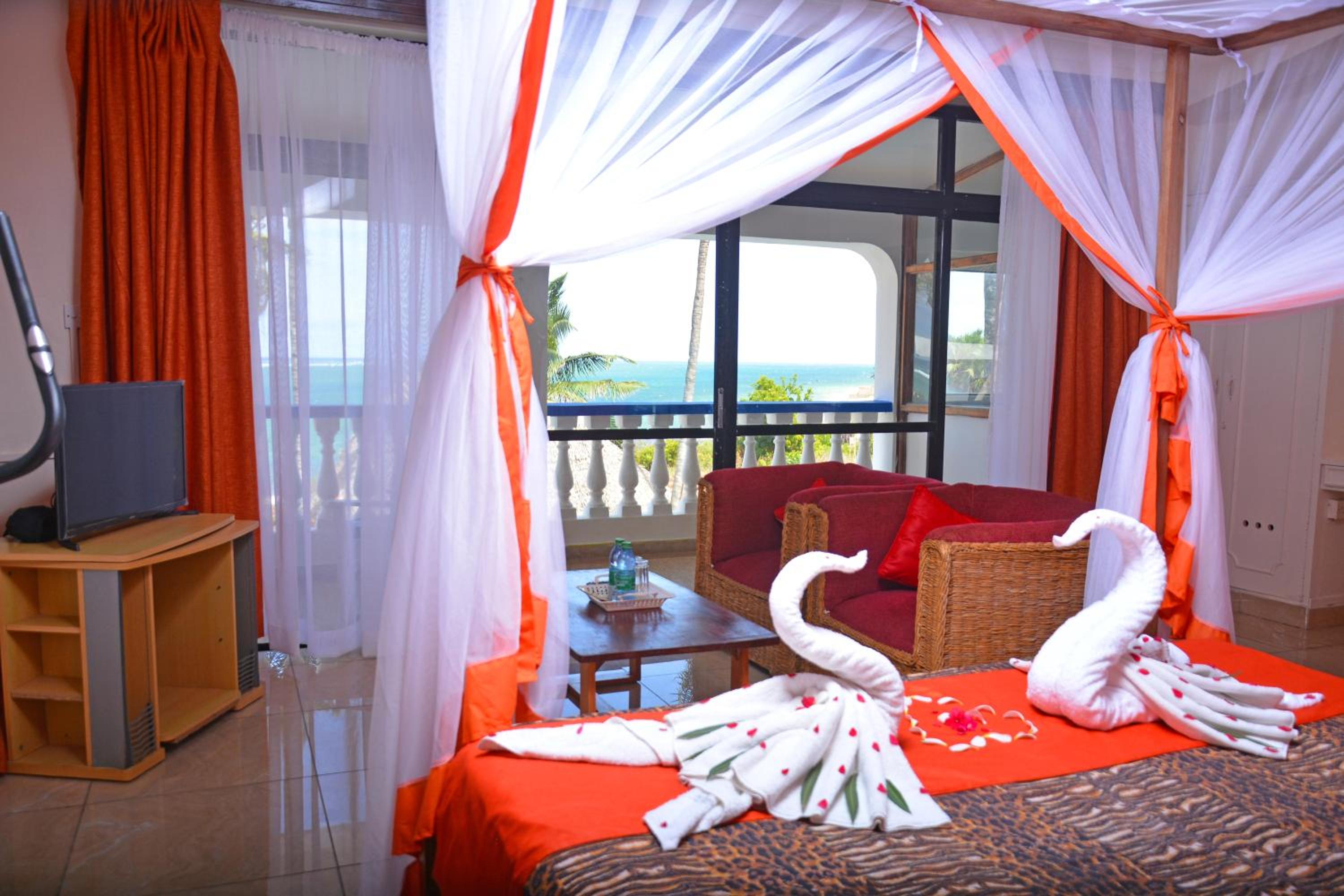 Deluxe Double Room with Balcony and Sea View