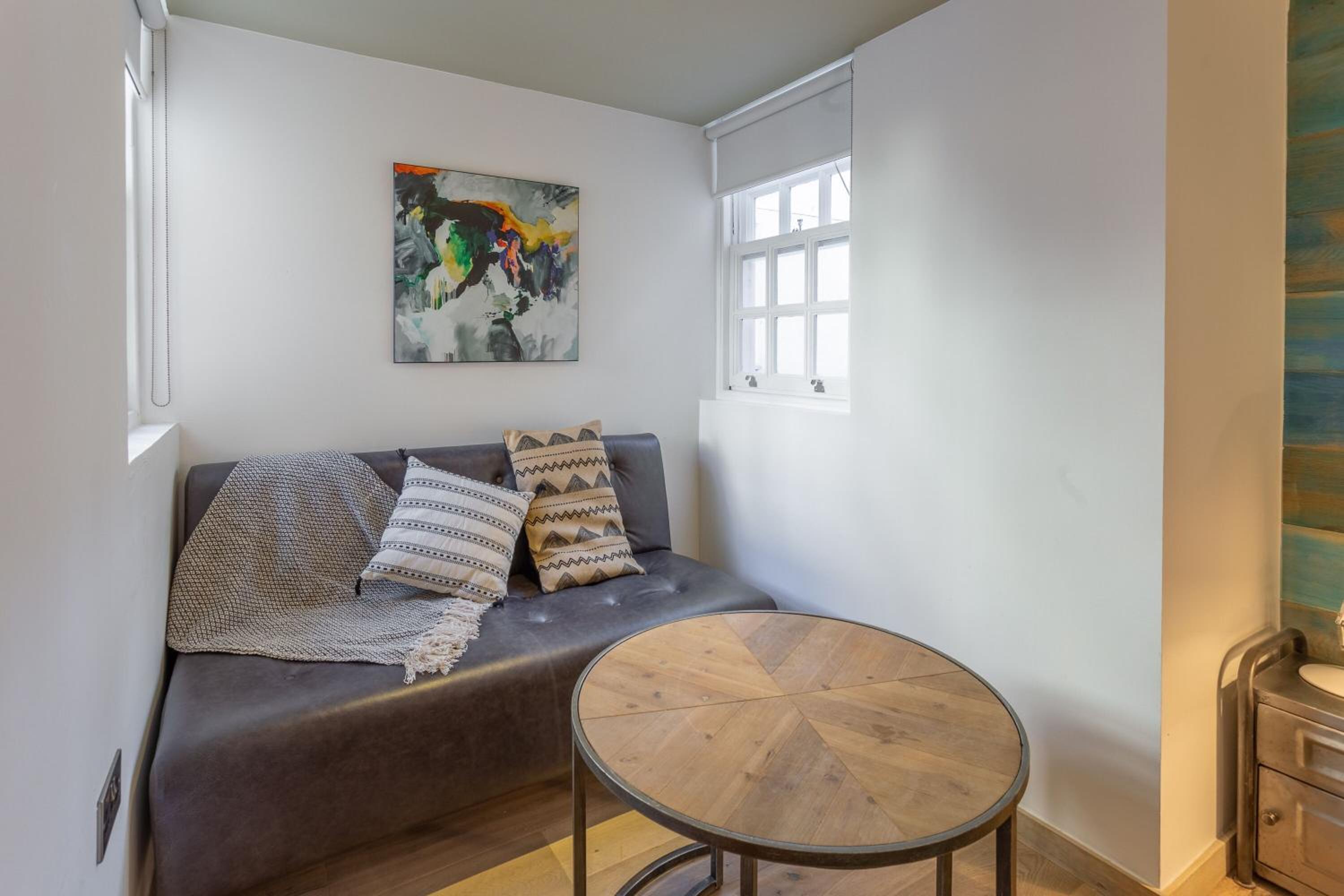 Large Executive Double or Twin Room - Photo 6