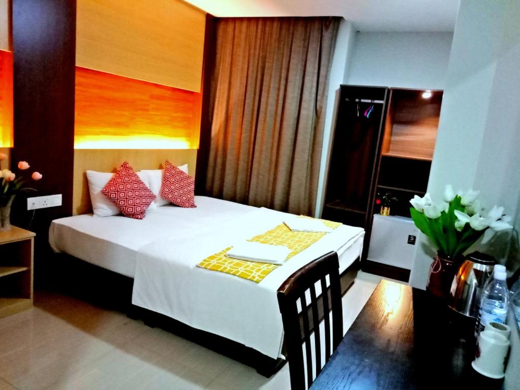Deluxe King Room photo 3