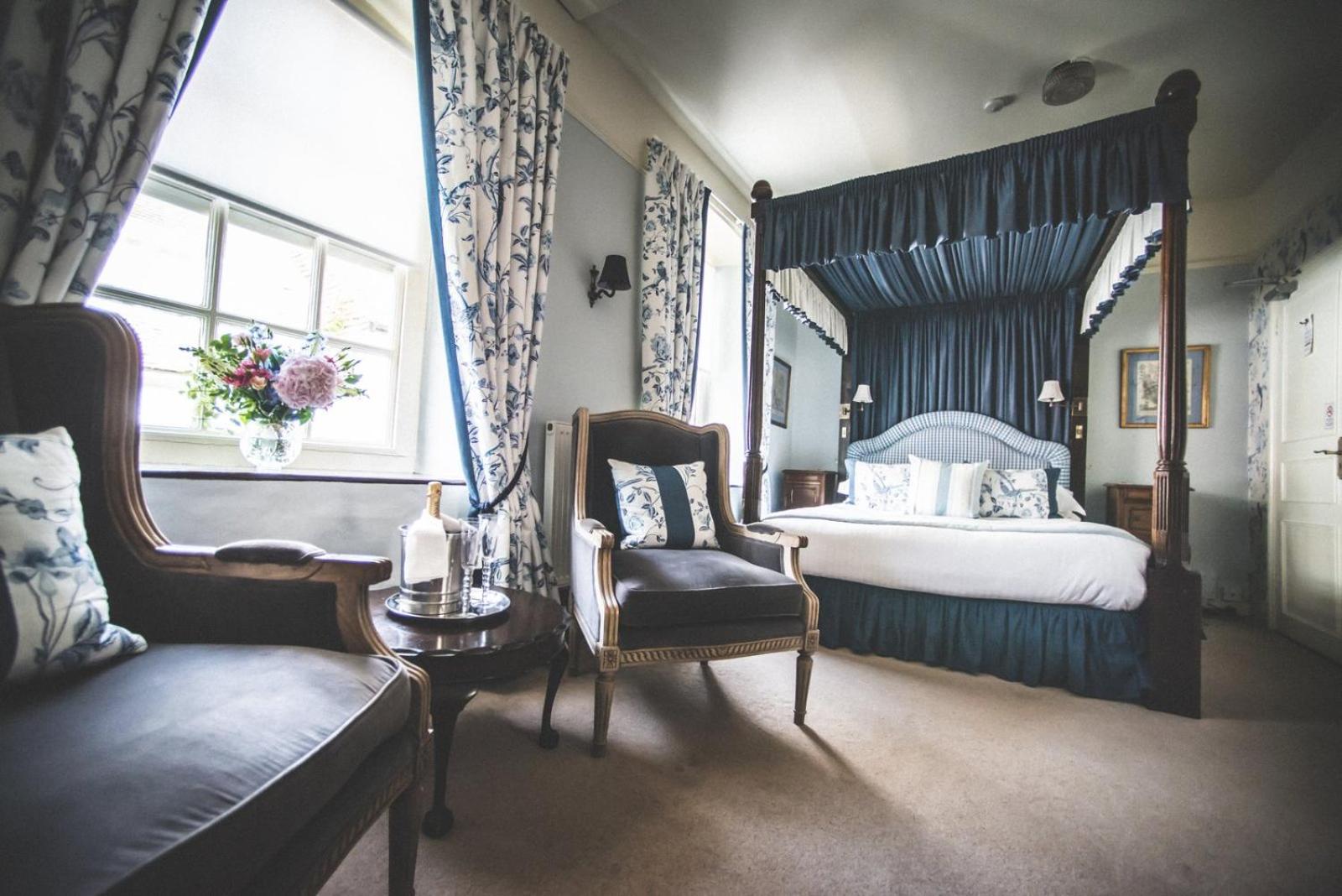 King Suite - Photo 4