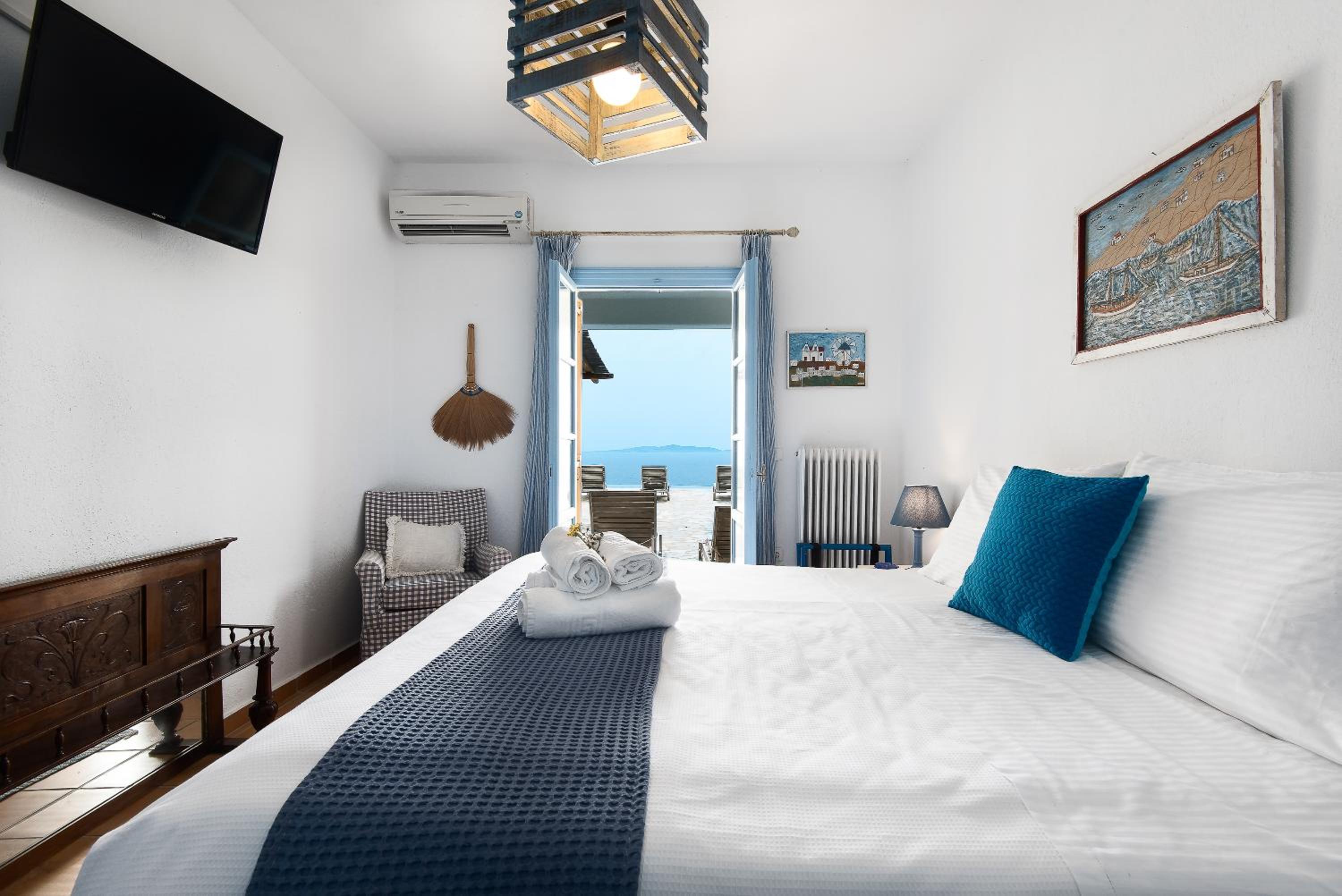 2 Bedroom Suite with Private Pool & Sea View photo 3