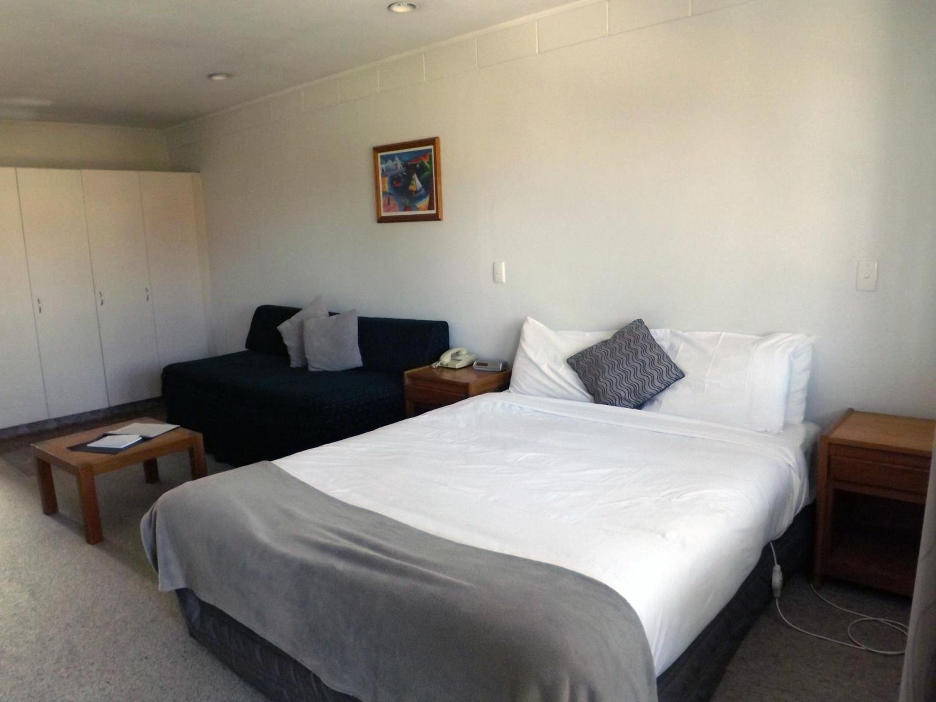 Mineral Spa Studio Suite (2 People only) - Photo 1