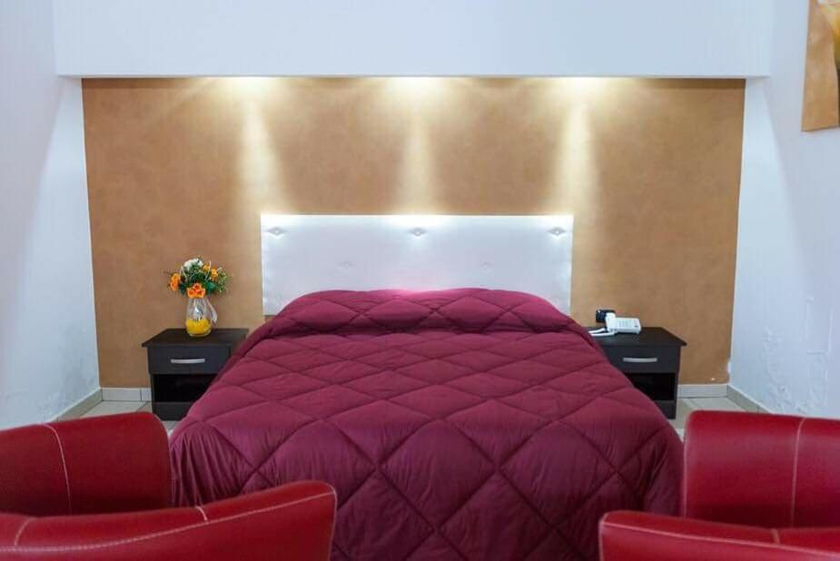 Large Double or Twin Room