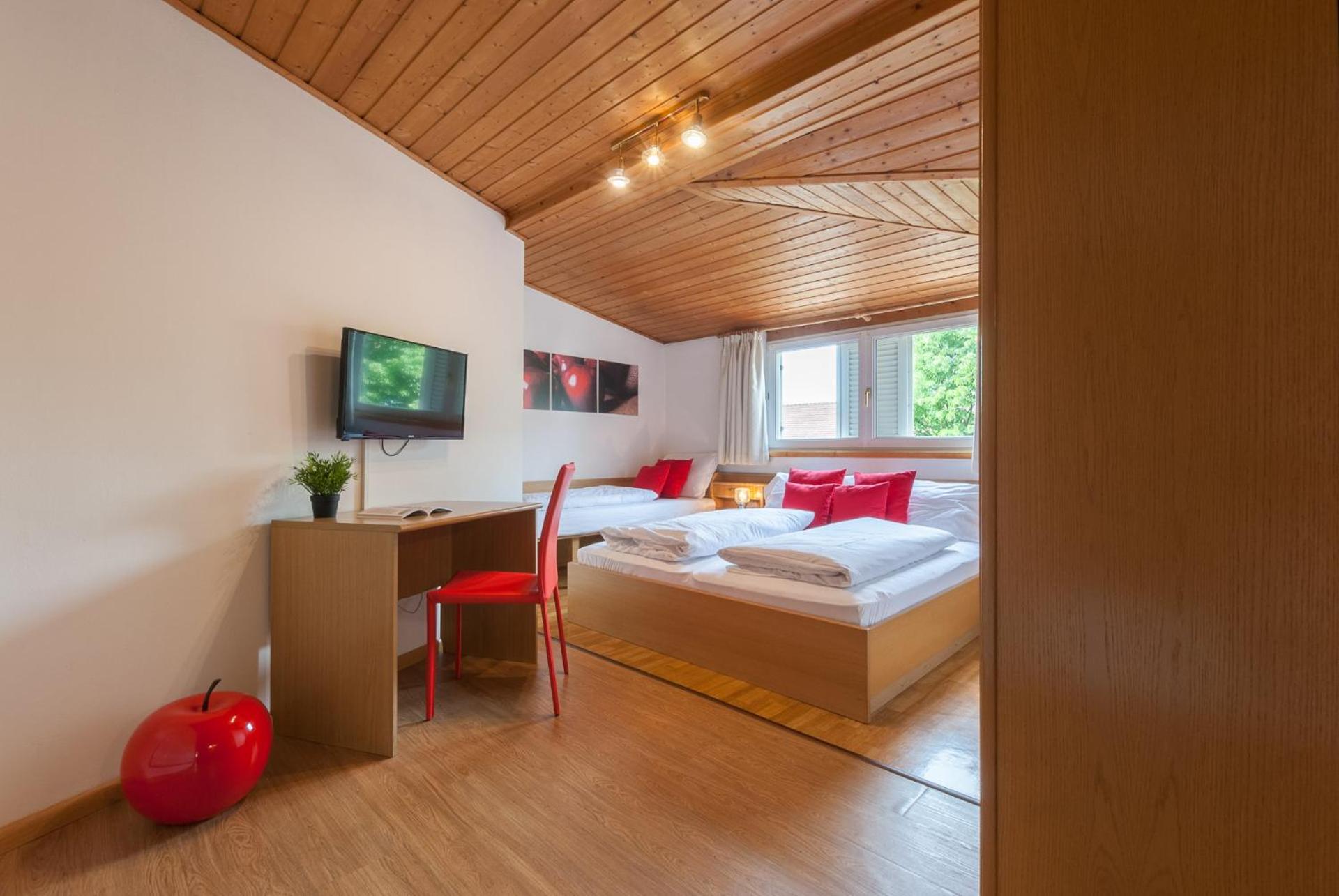 Standard Triple Room - Photo 7