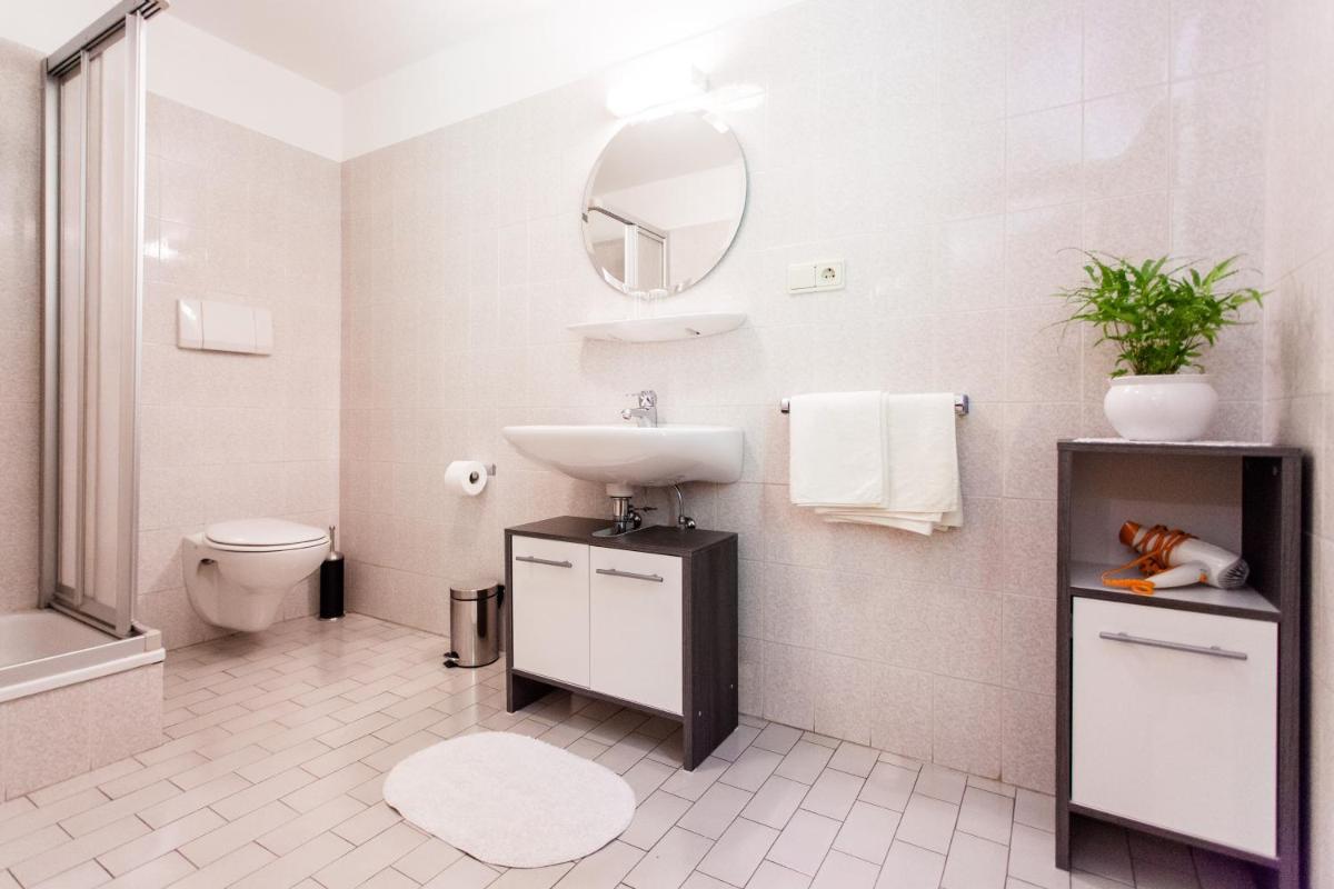 Double or Twin Room with Garden View photo 1