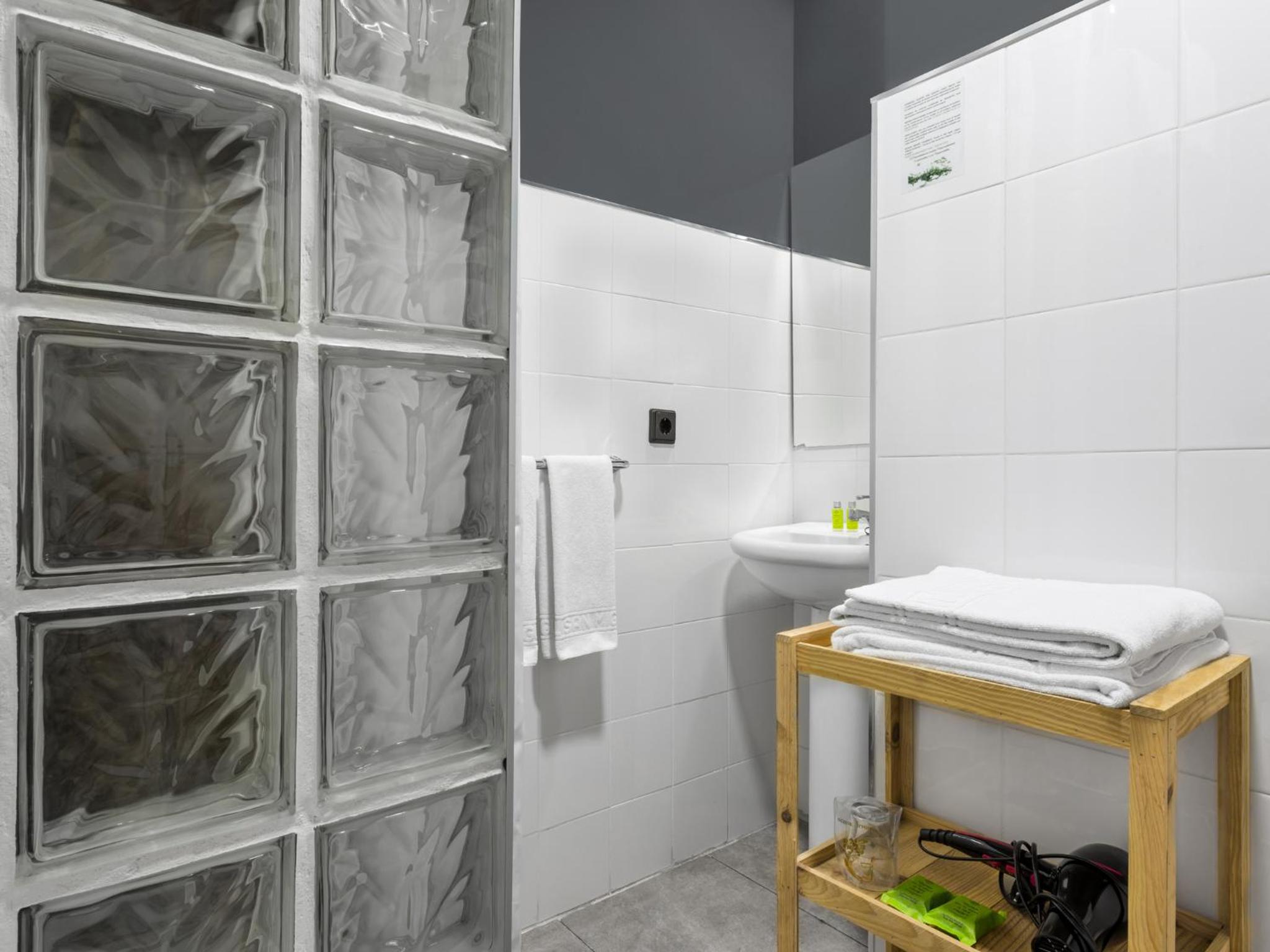 Budget Double Room photo 2