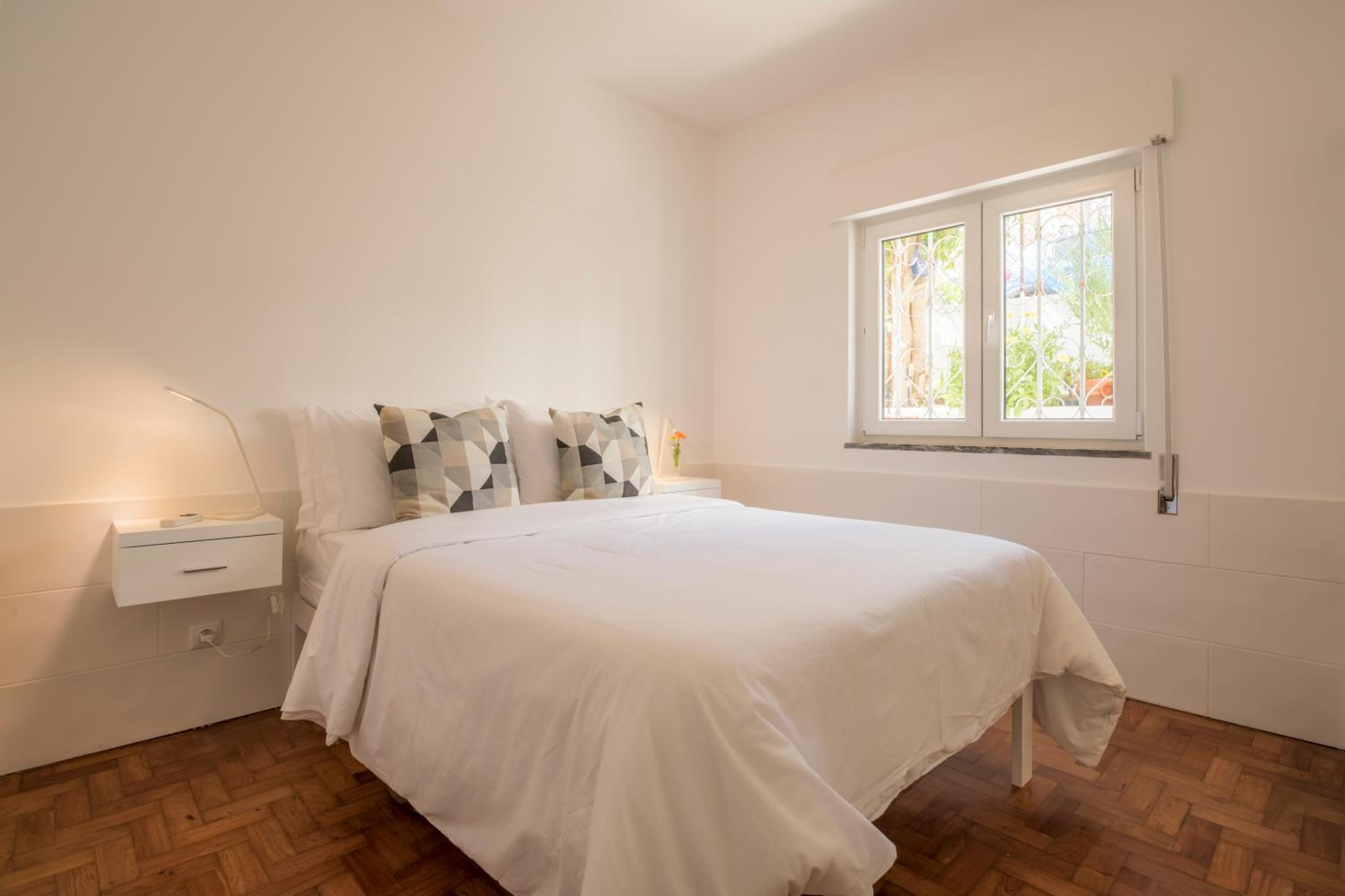 Double Room with Private External Bathroom - Photo 1