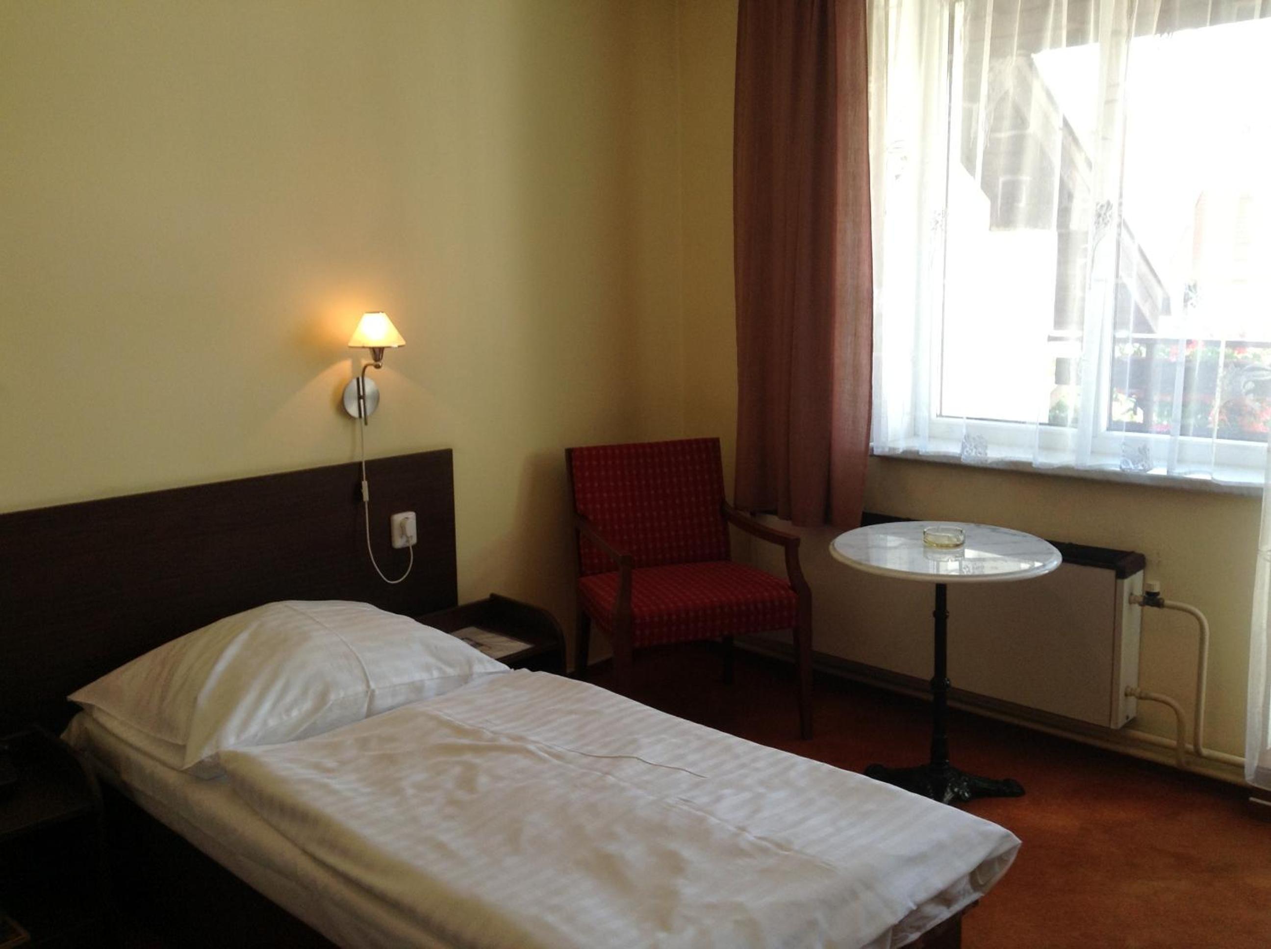 Double or Twin Room with Bathroom photo 1