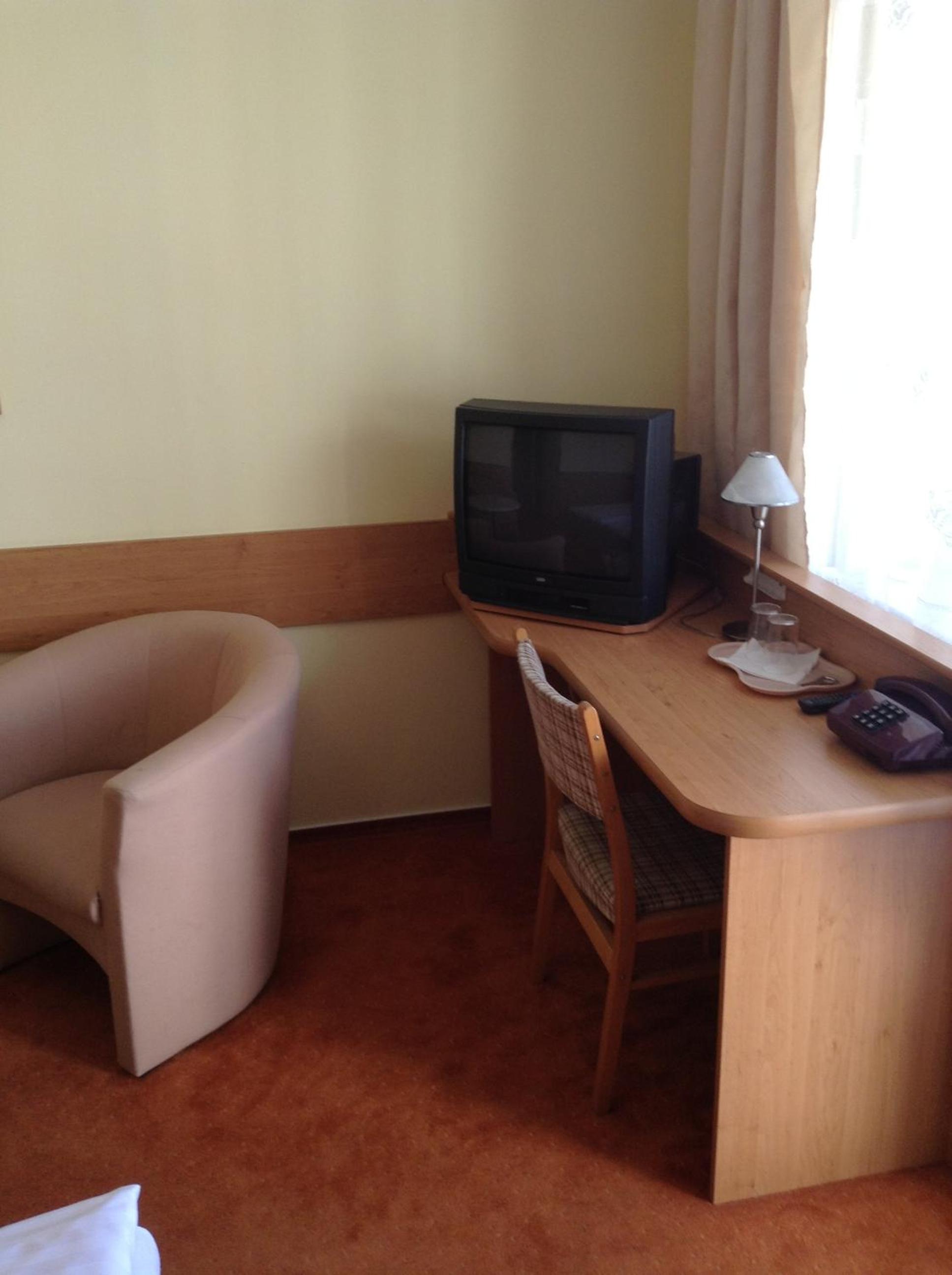 Standard Double or Twin Room photo 3