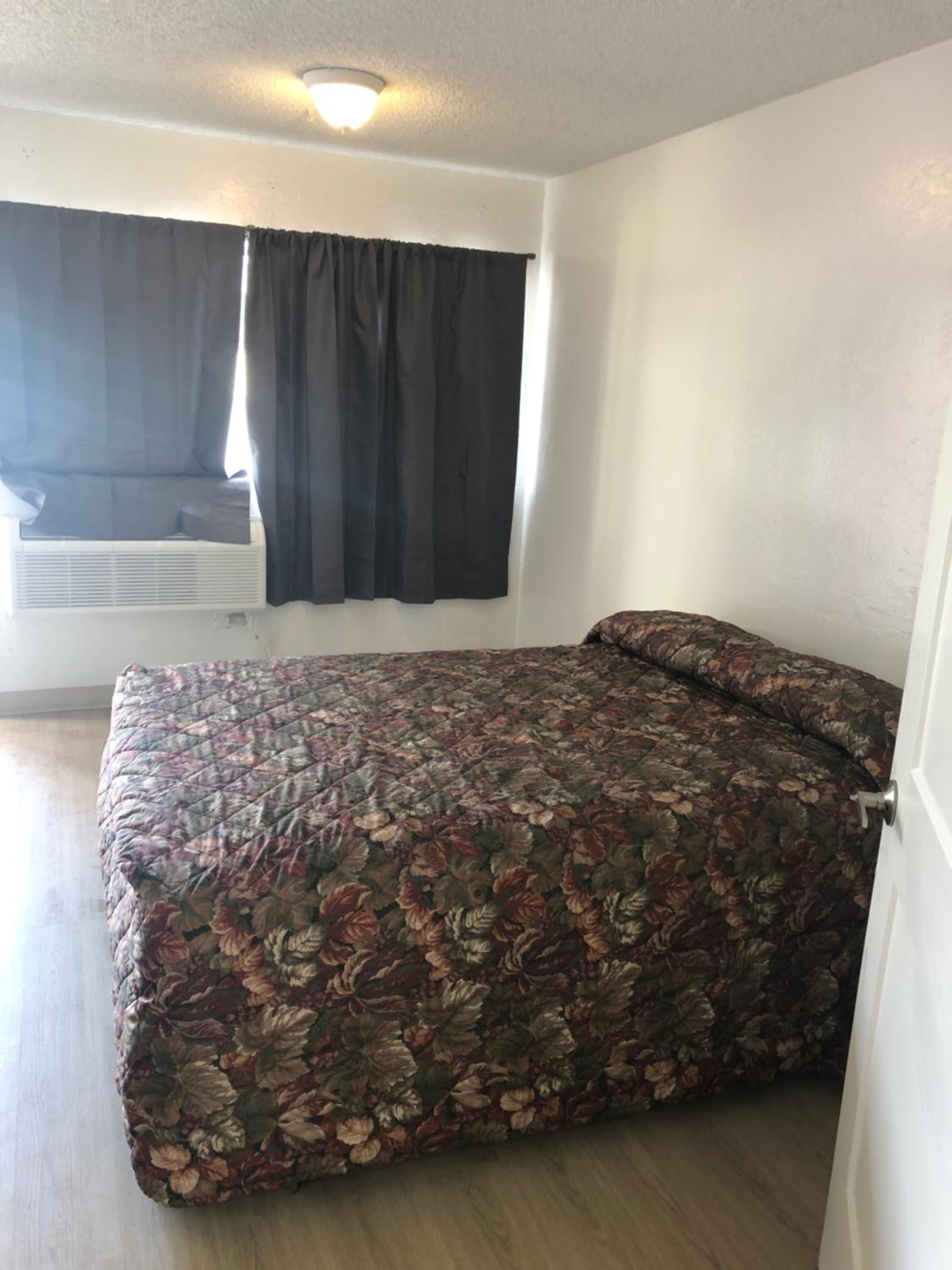 Inland Inn & Suites, Foto 3