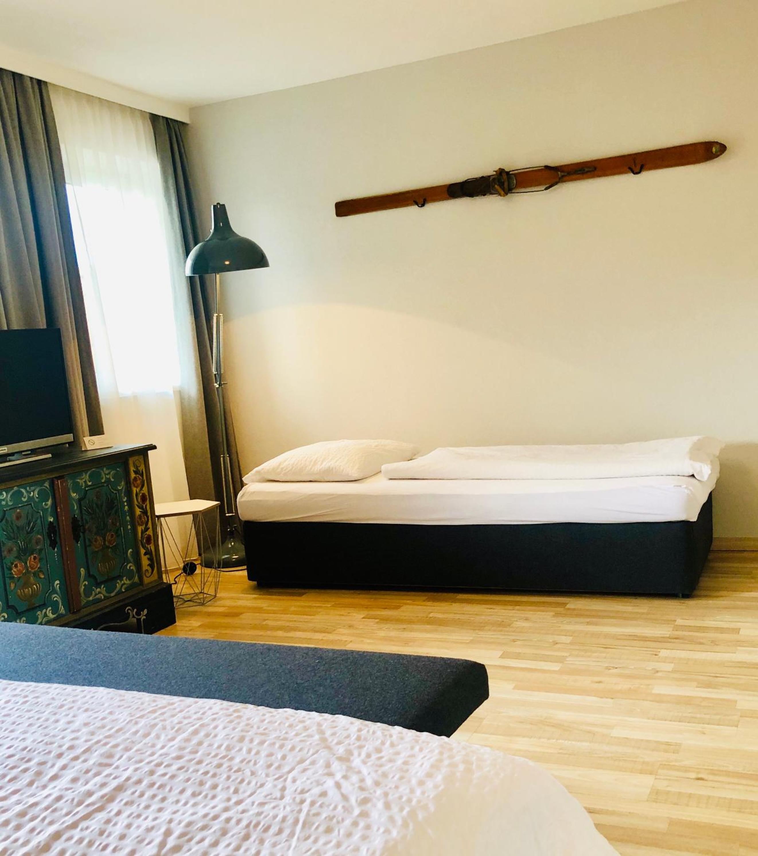 Triple Room with Balcony - Photo 35