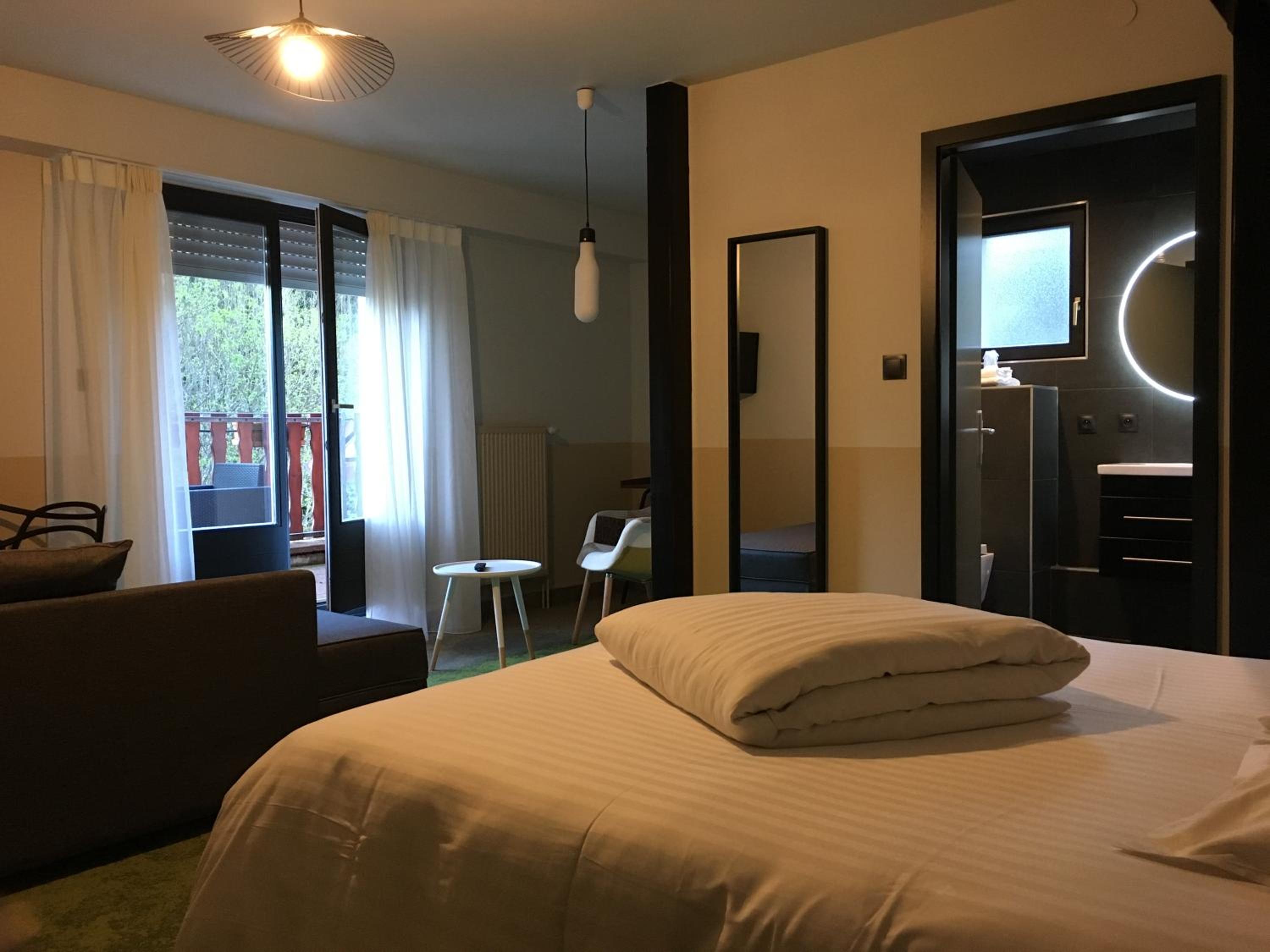 Double Room with Balcony photo 2