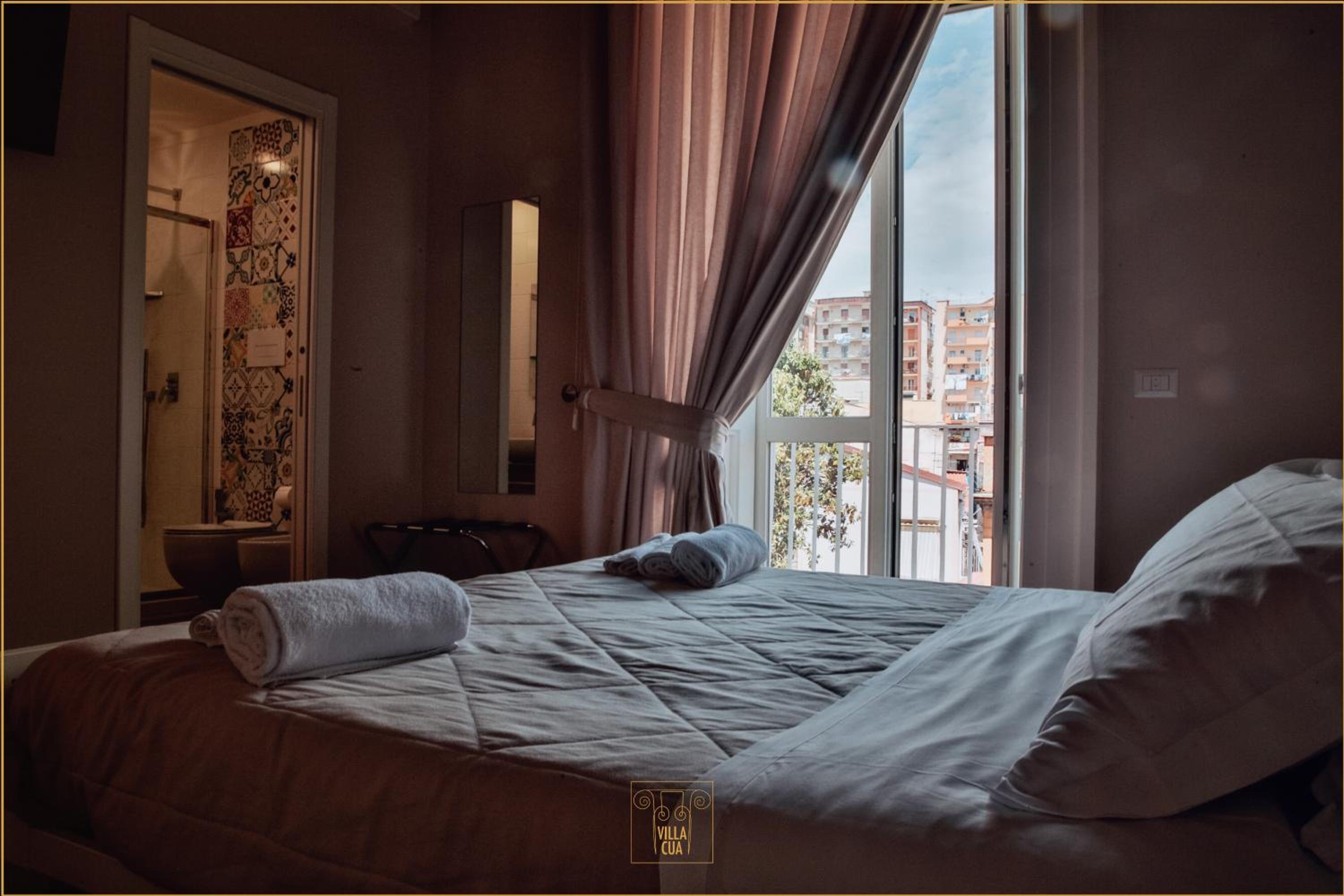 Deluxe Double Room - Photo 16