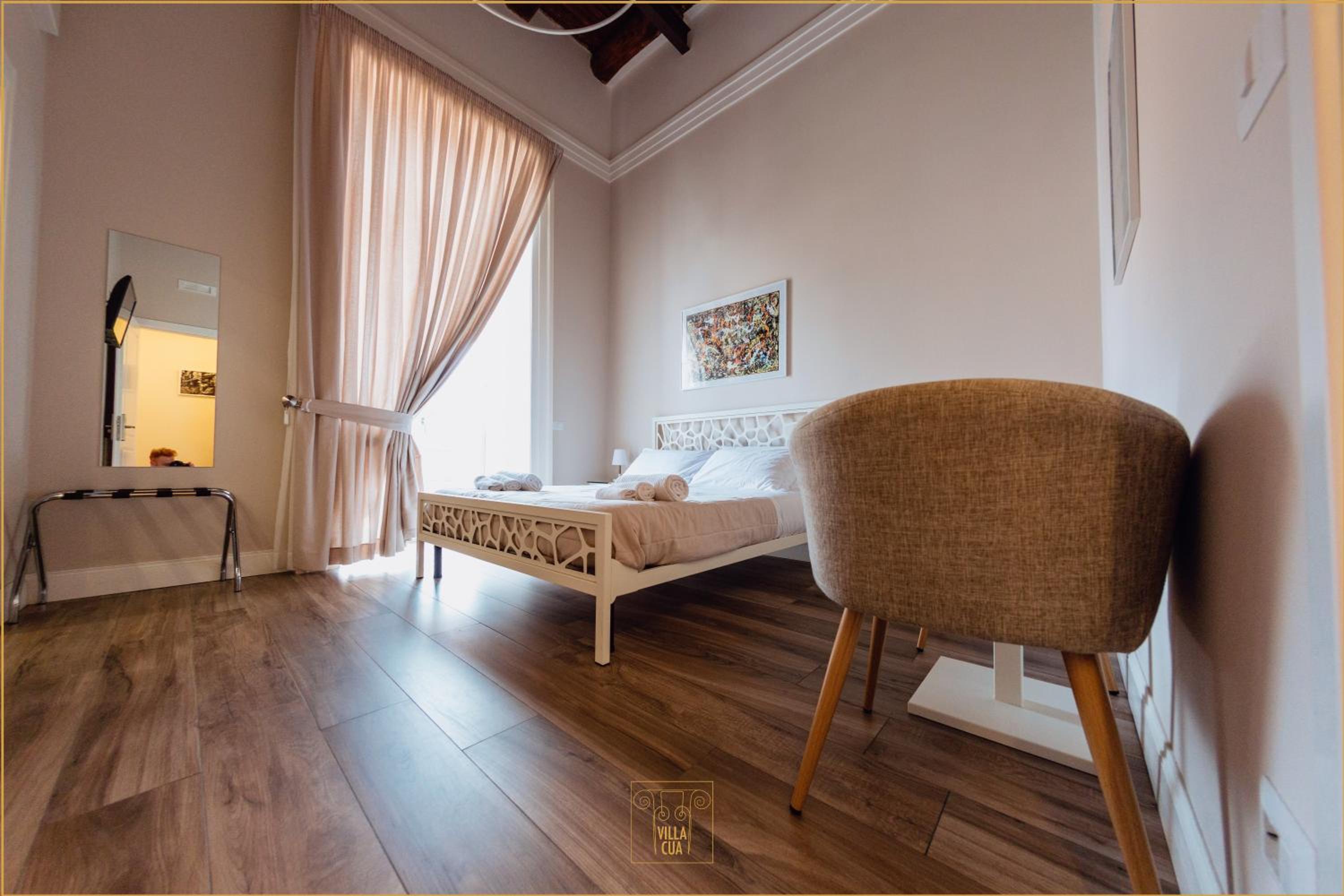 Deluxe Double Room - Photo 14