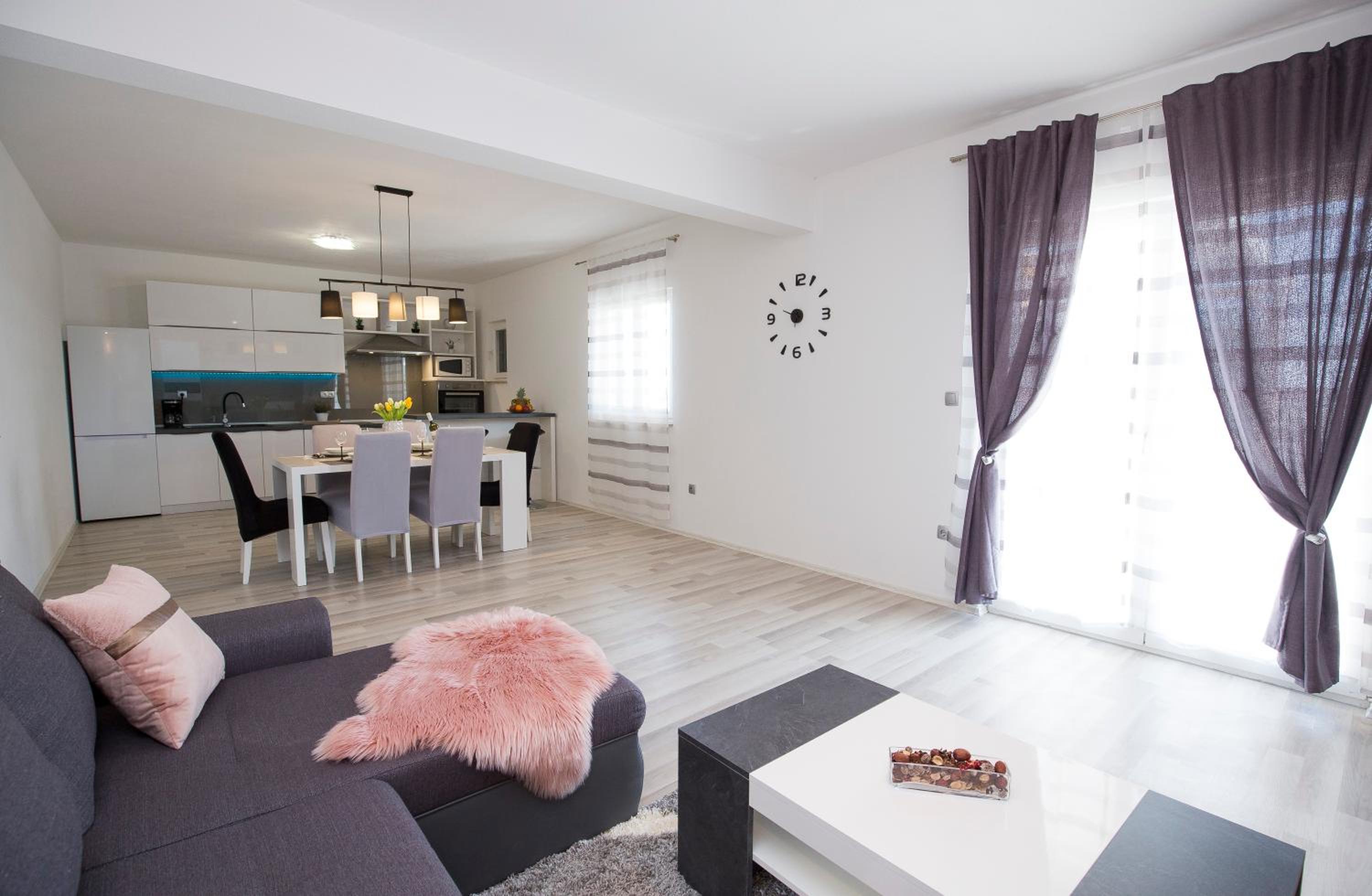 Three-Bedroom House photo 1
