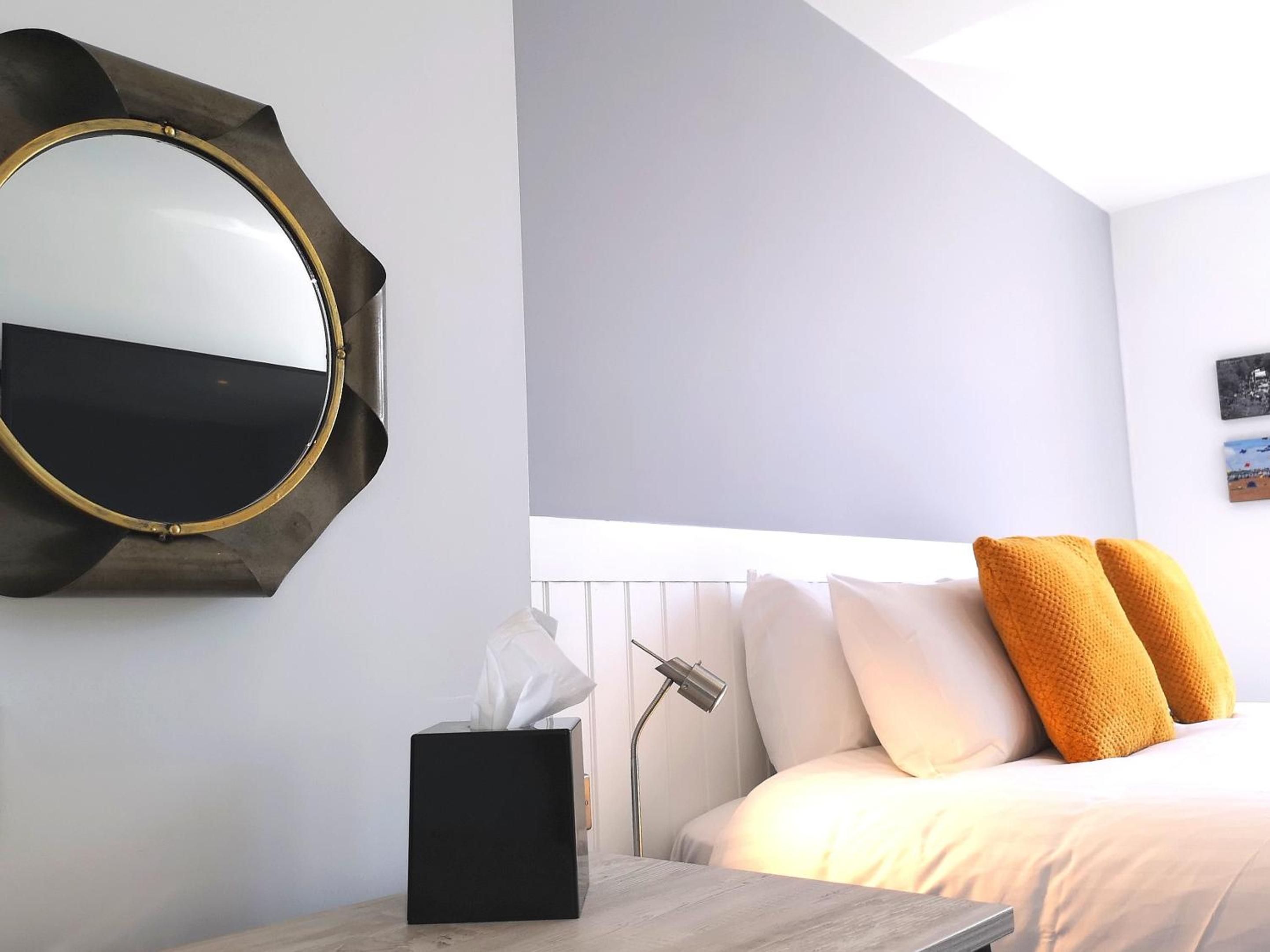 Standard Double Room - Photo 5