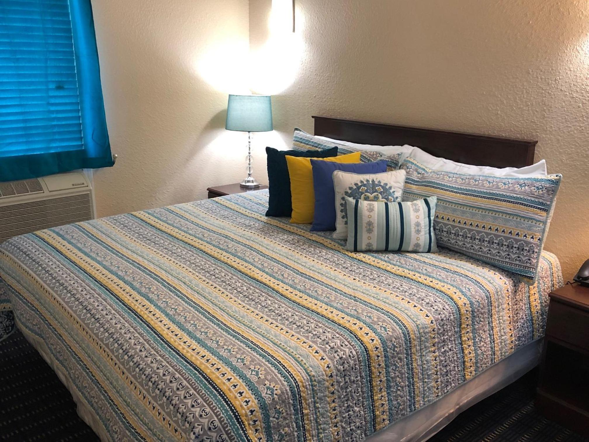 King Suite - Photo 6