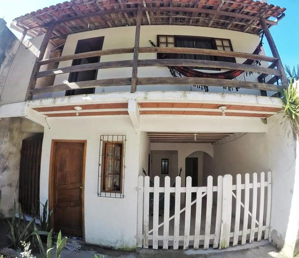 Three-Bedroom House photo 3