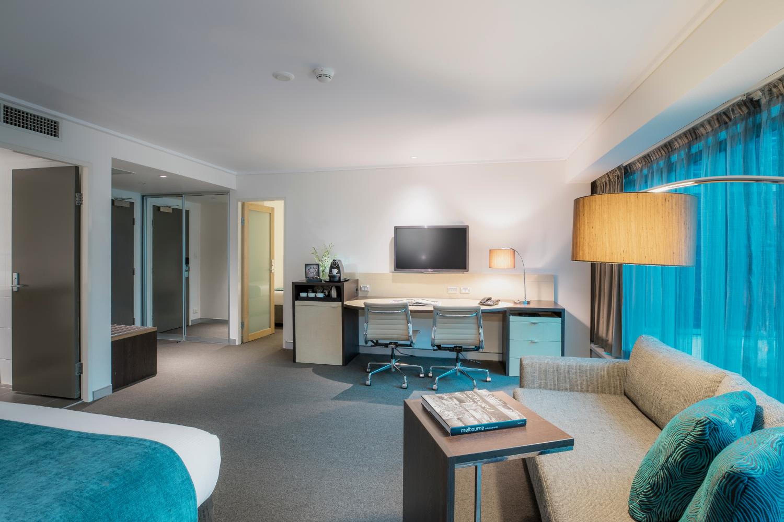 Family Suite with One King Bed and Twin Beds - Photo 2