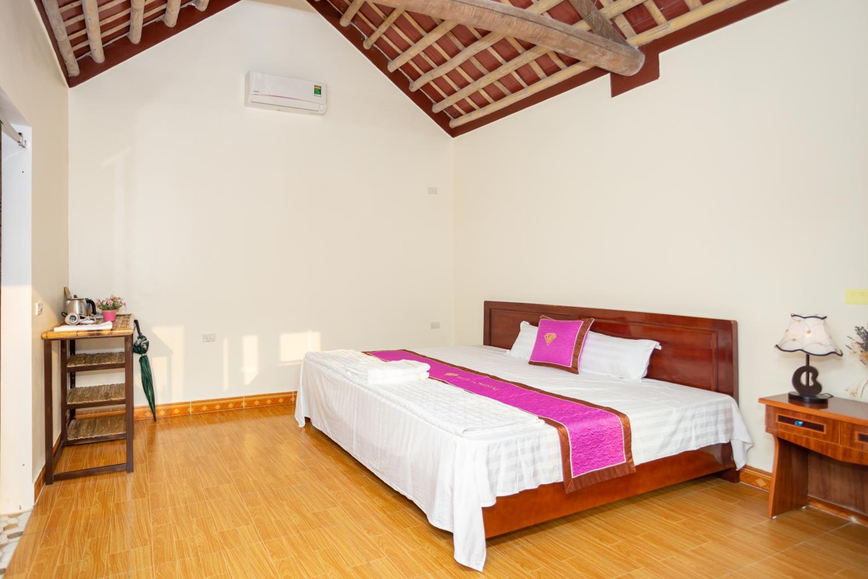 Double Room with Mountain View - Photo 6