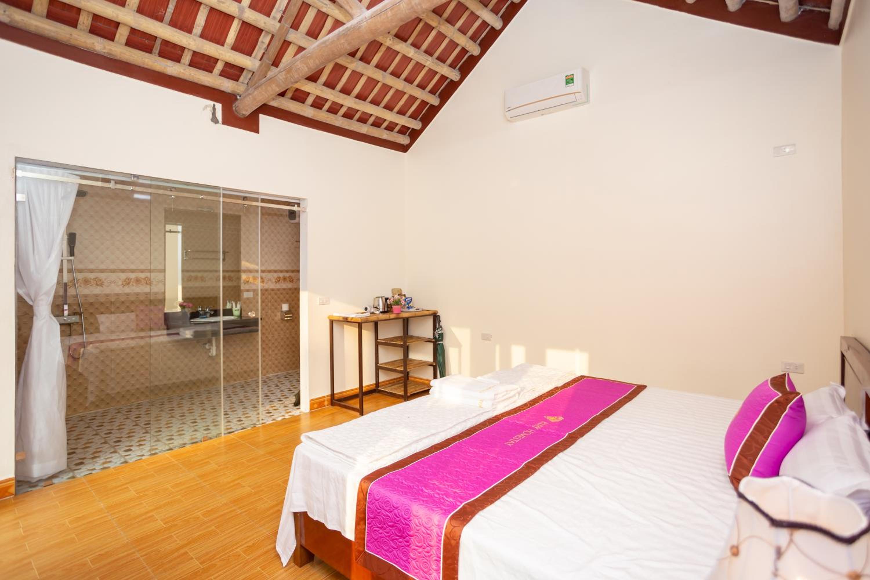 Double Room with Mountain View - Photo 12