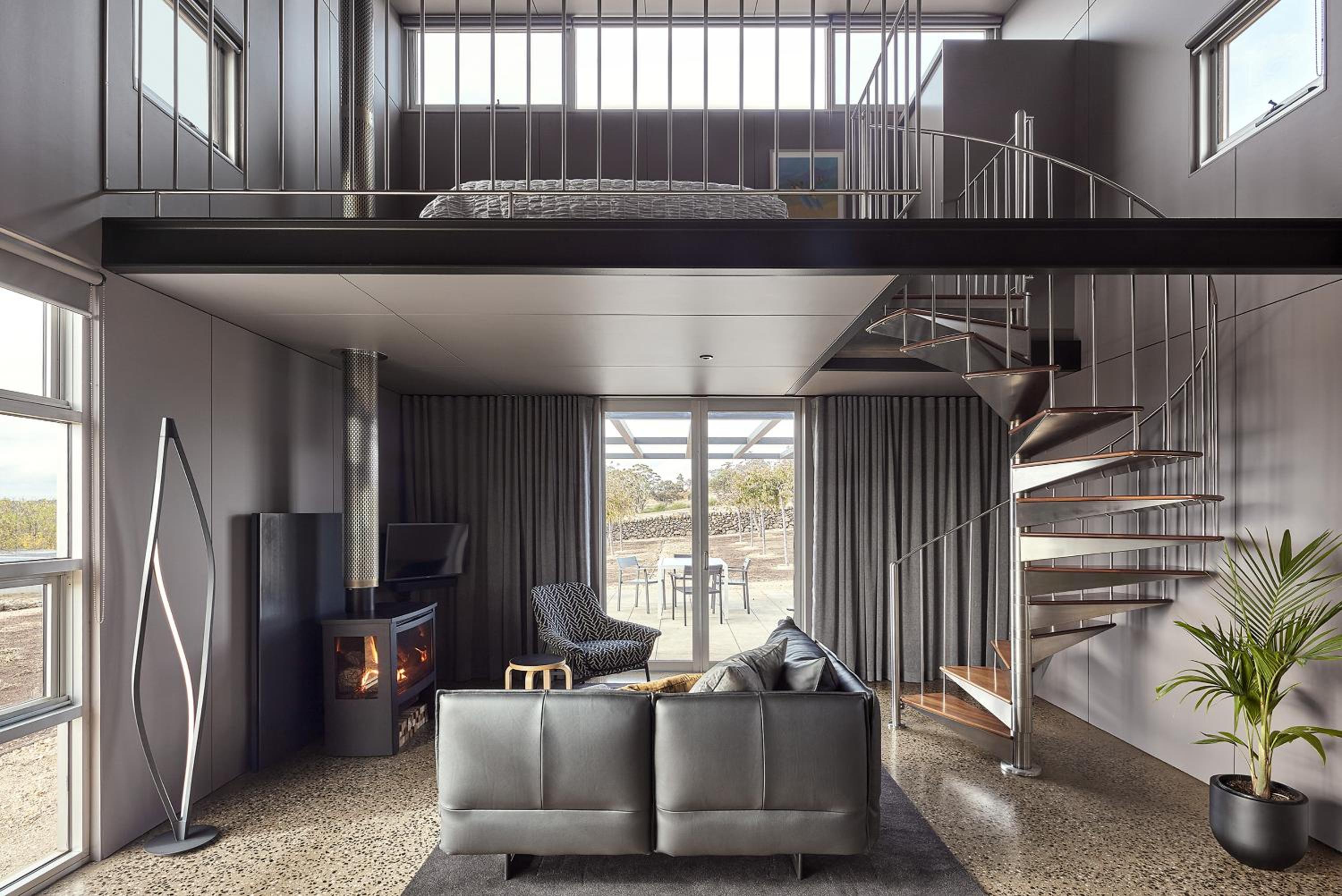 One-Bedroom House photo 1
