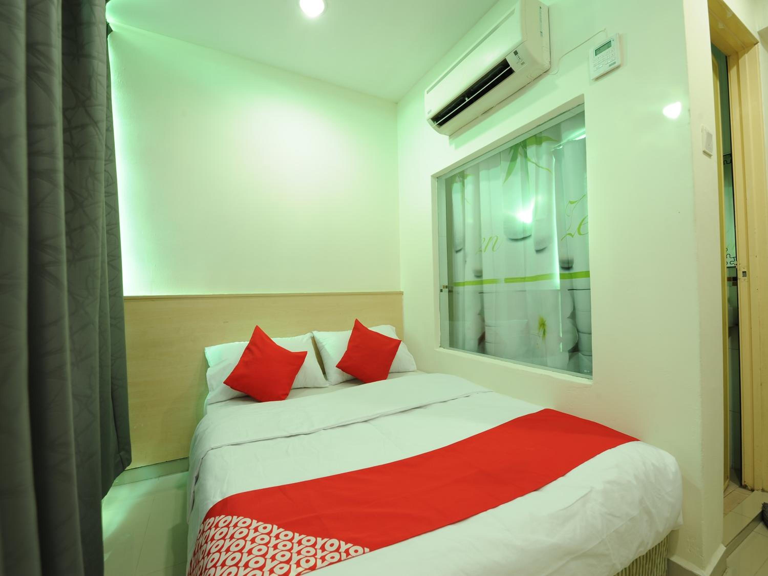 Deluxe Double Room photo 3