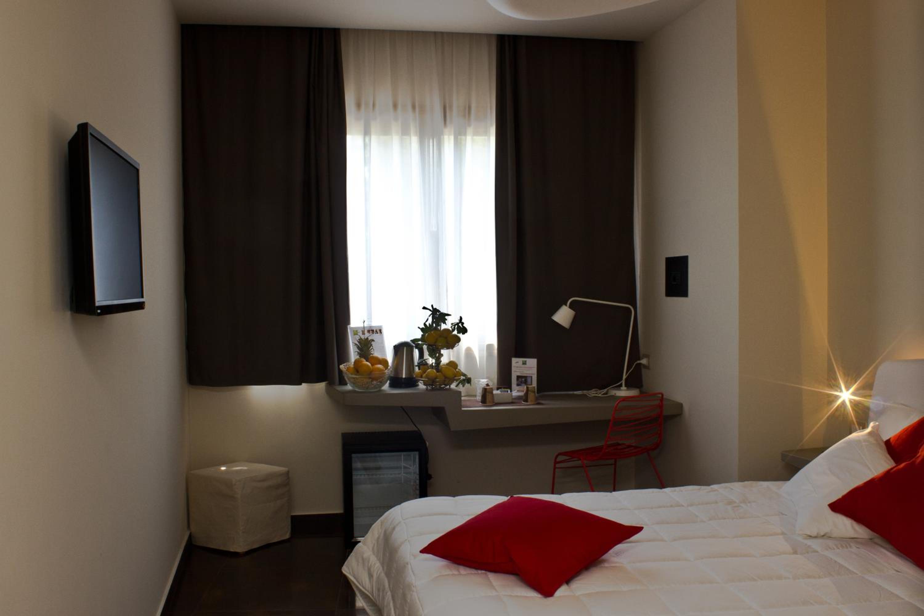 Superior Room with 1 Double Bed - Photo 6
