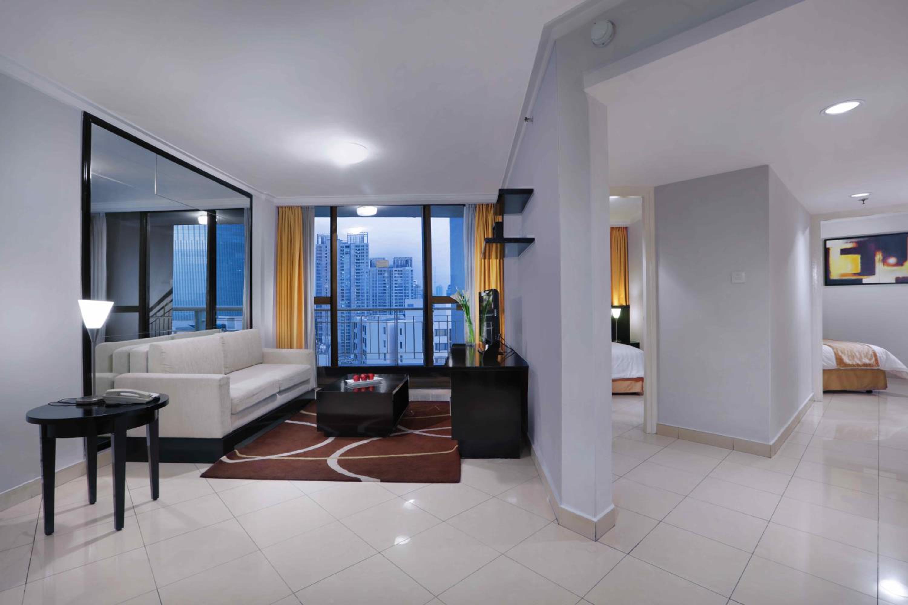 Grand Executive Triple - Photo 1