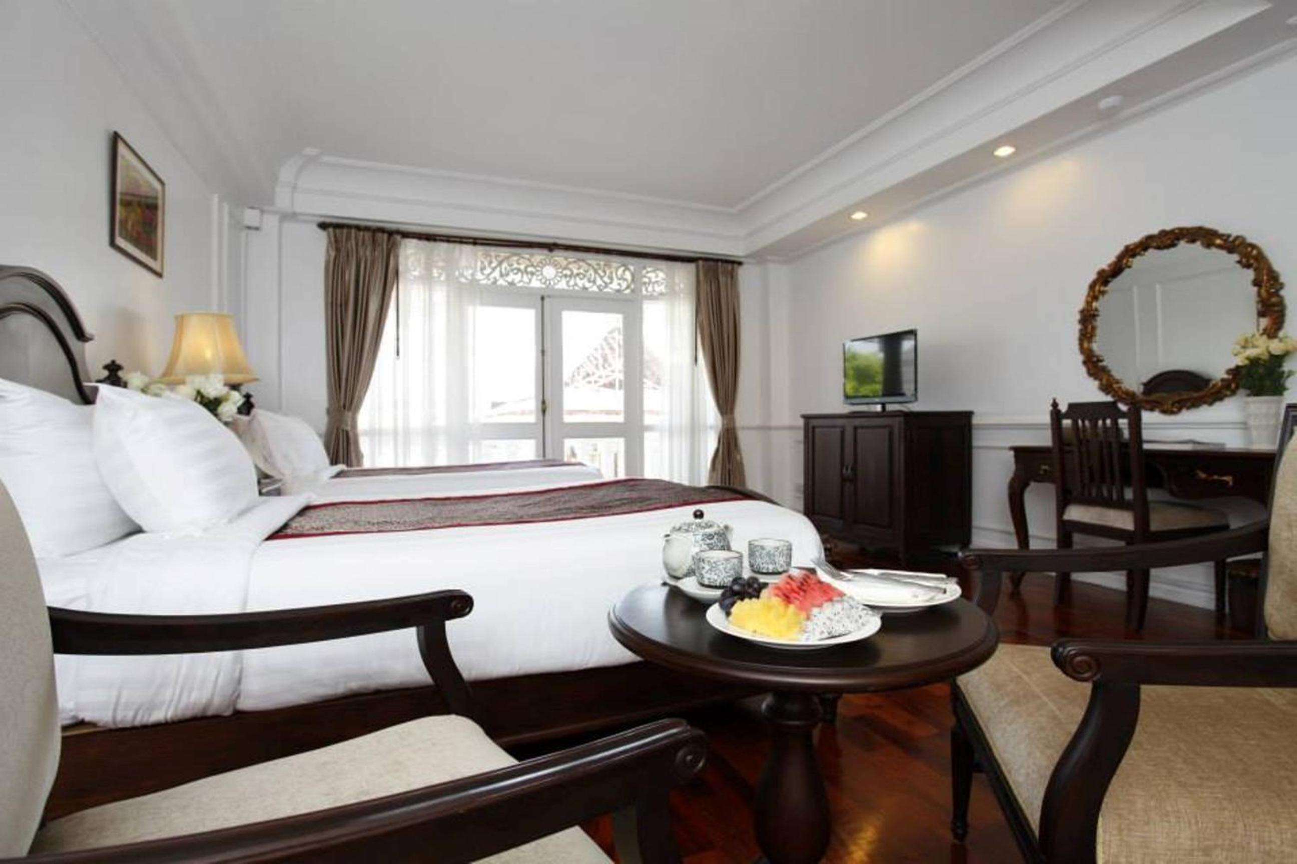 Colonial Deluxe Rooms - Photo 15
