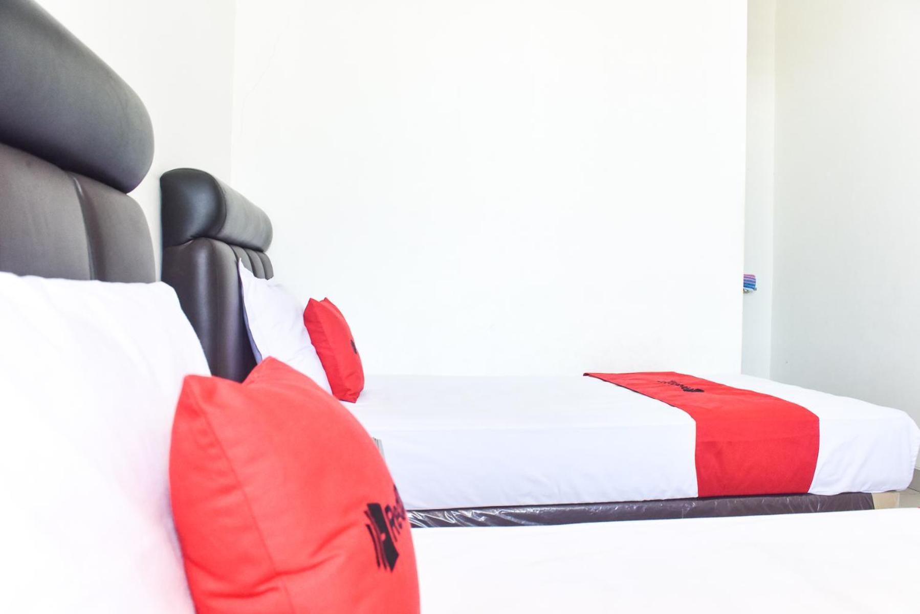 Twin Room - Photo 7