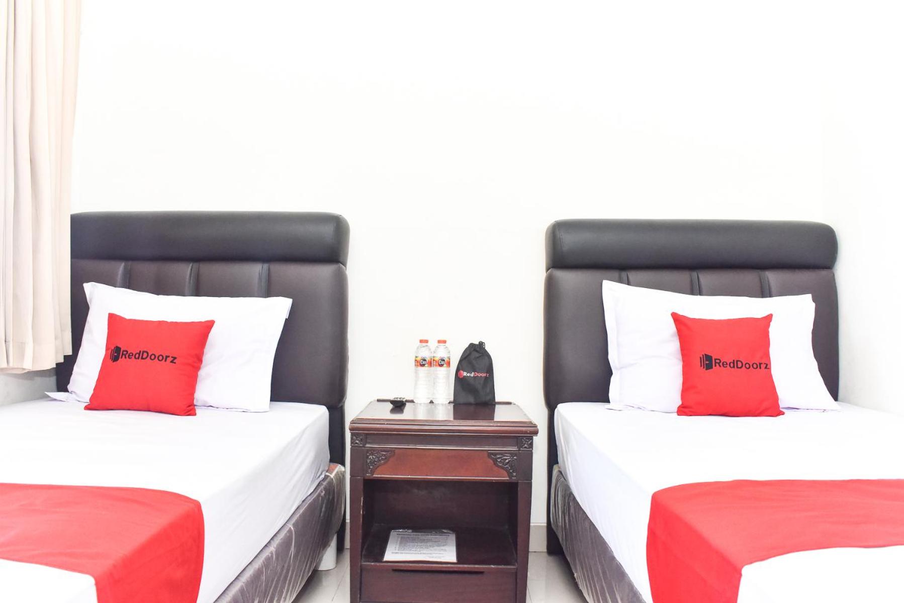Twin Room - Photo 10