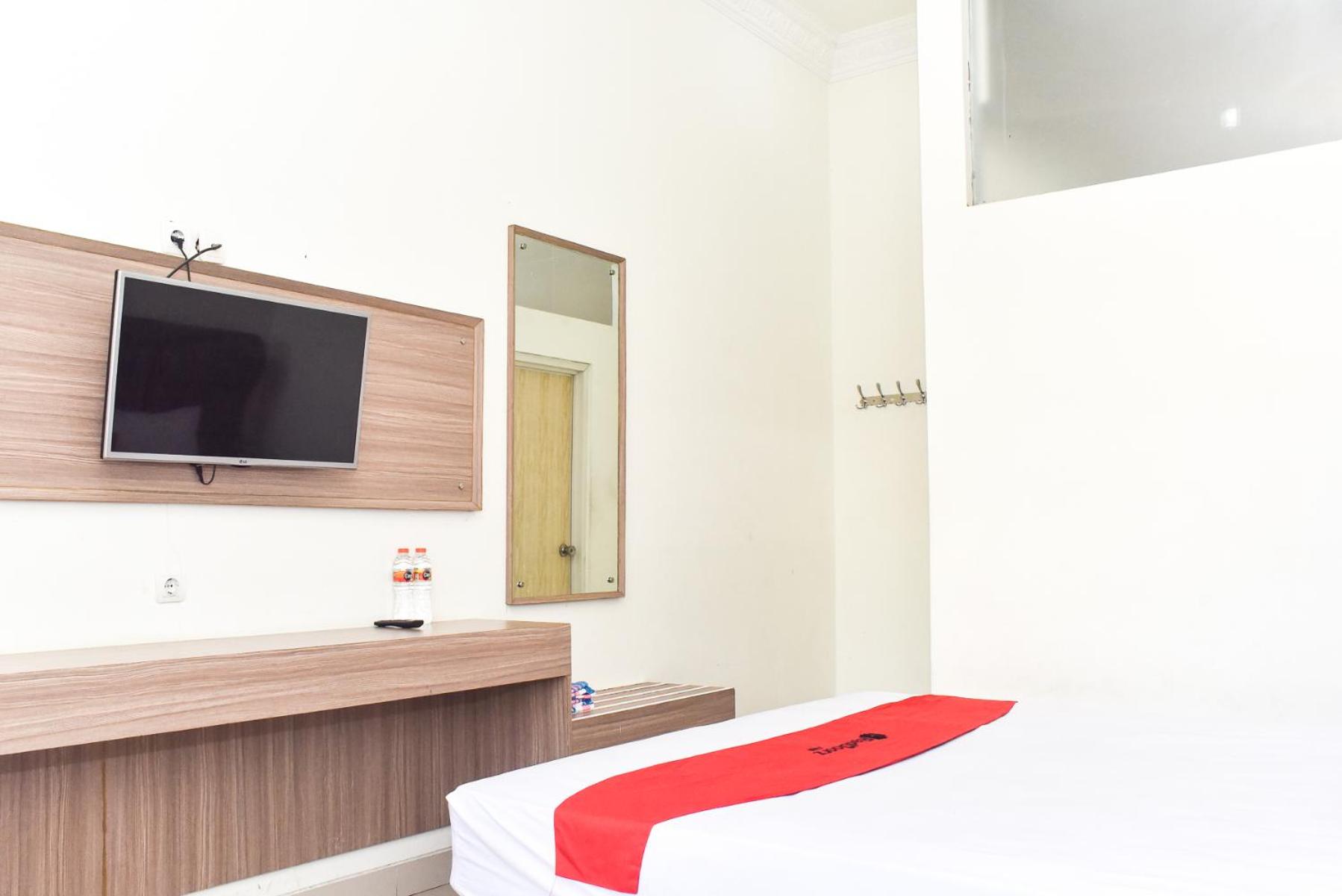 Deluxe Room - Photo 4