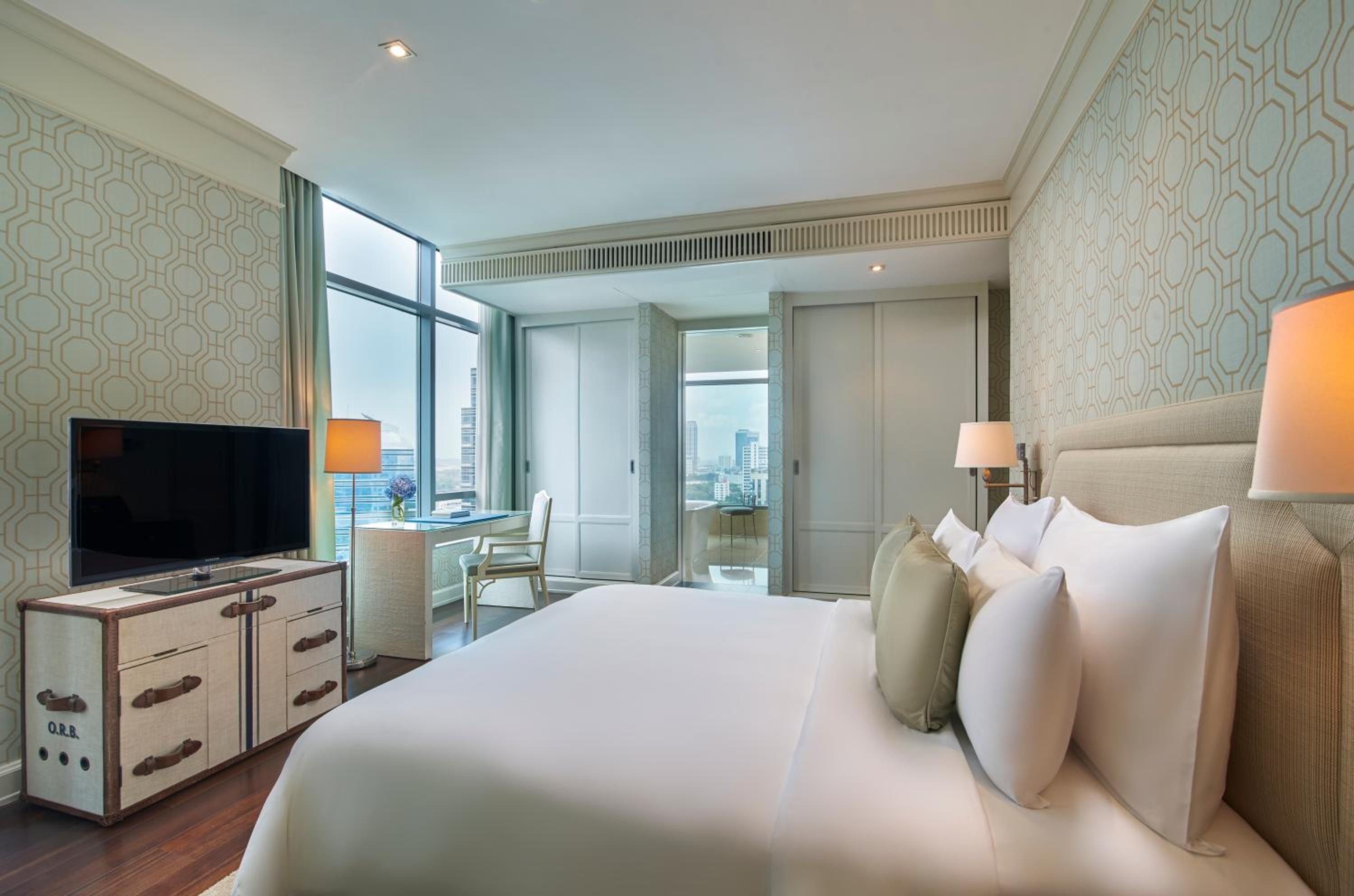 Two-Bedroom Suite King and Queen photo 2
