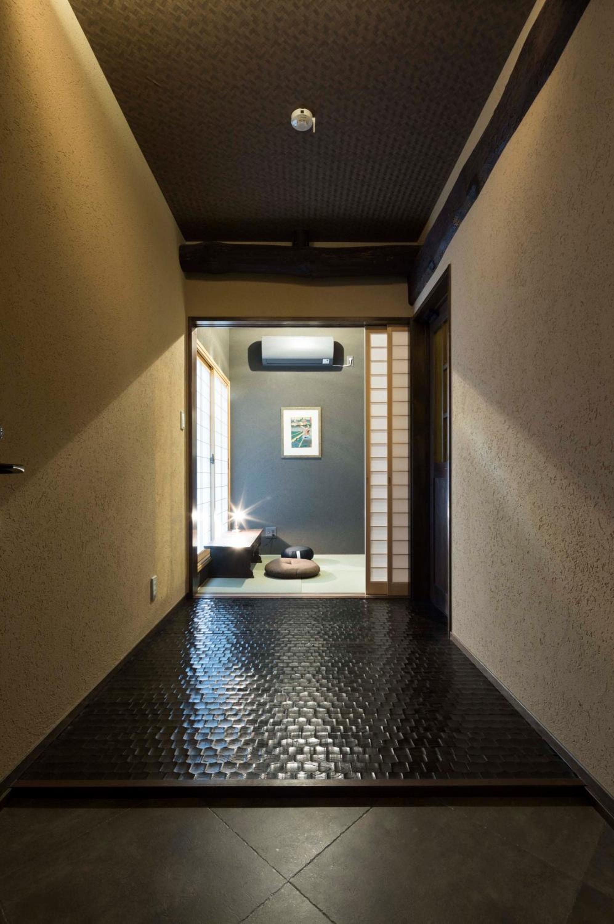 Standard Twin Room - Photo 17