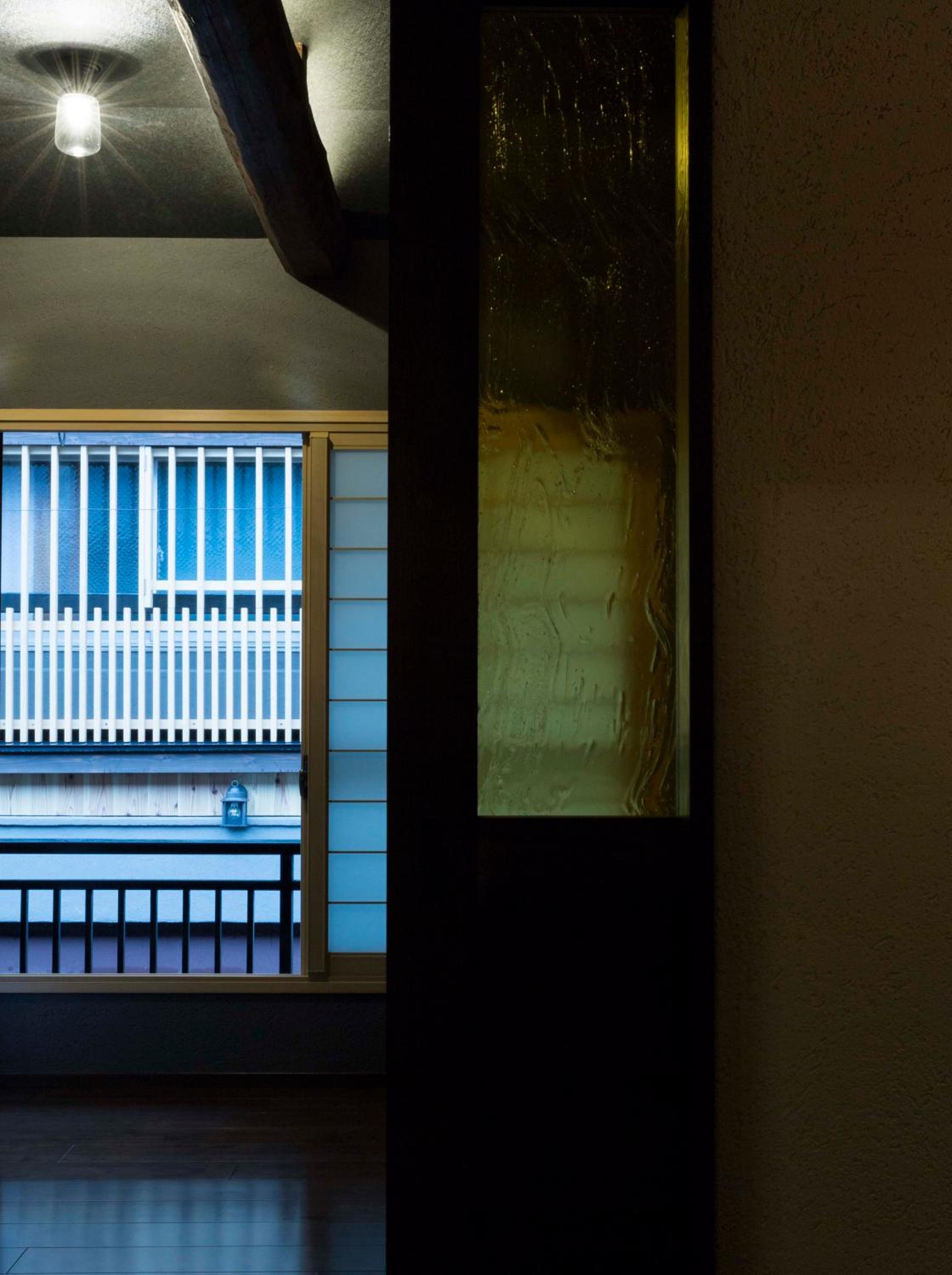 Standard Twin Room - Photo 8
