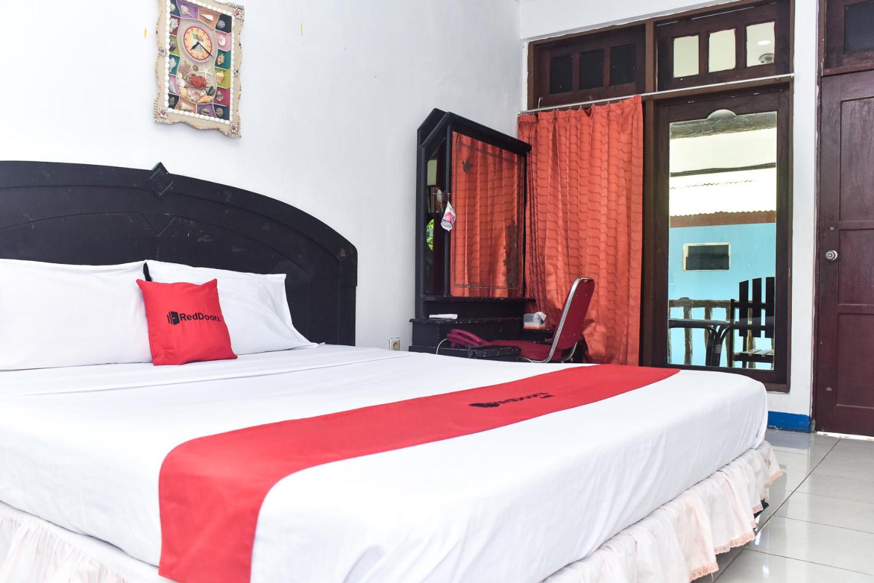 Deluxe Room - Photo 2