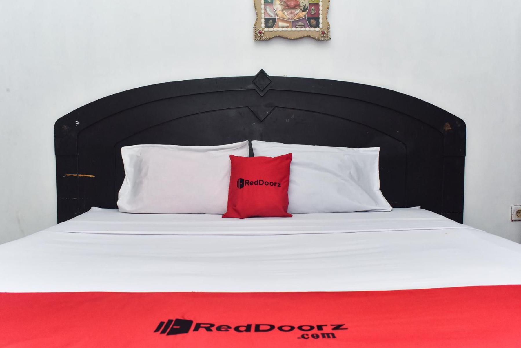 Deluxe Room - Photo 3