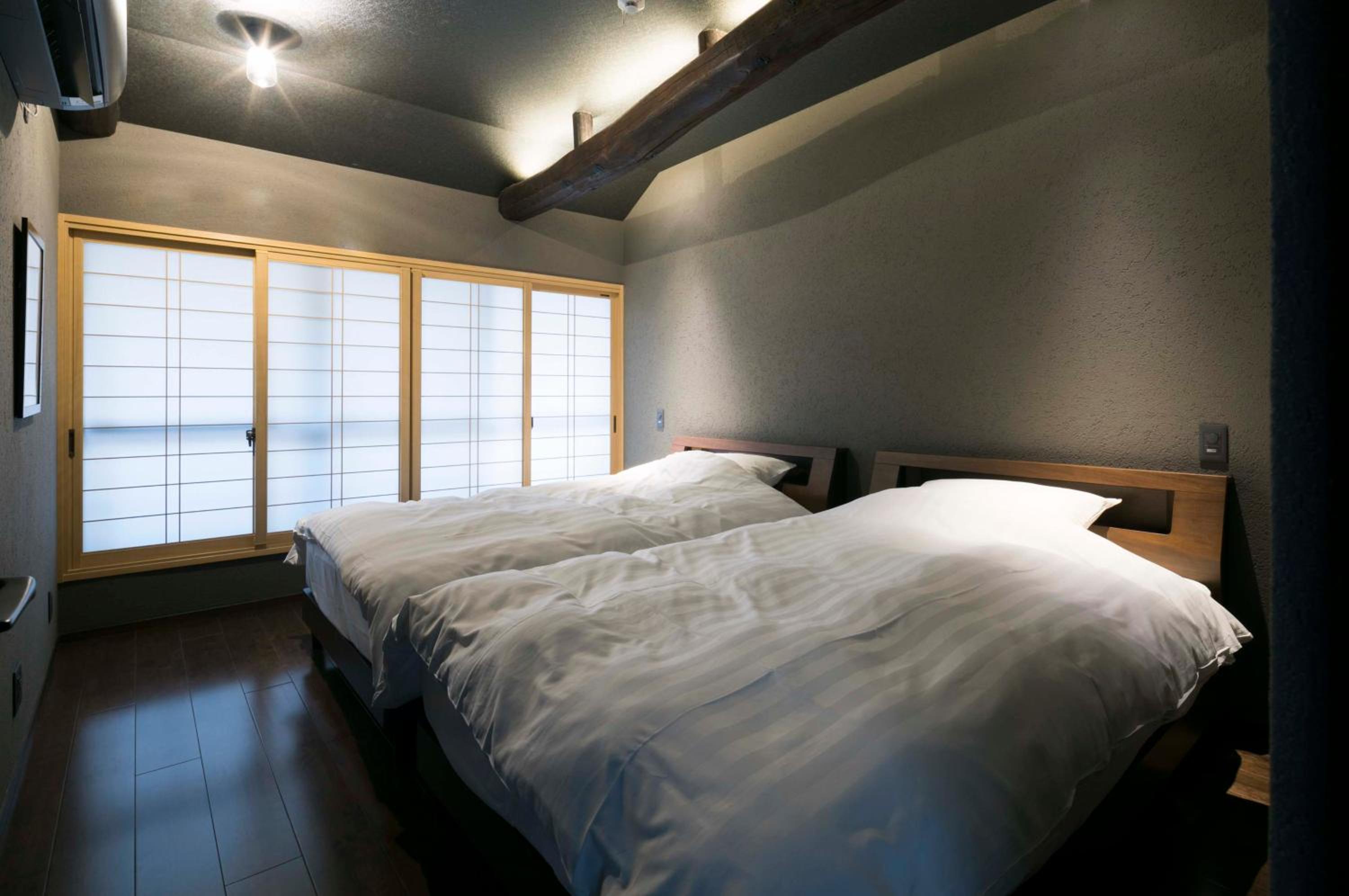 Standard Twin Room - Photo 15