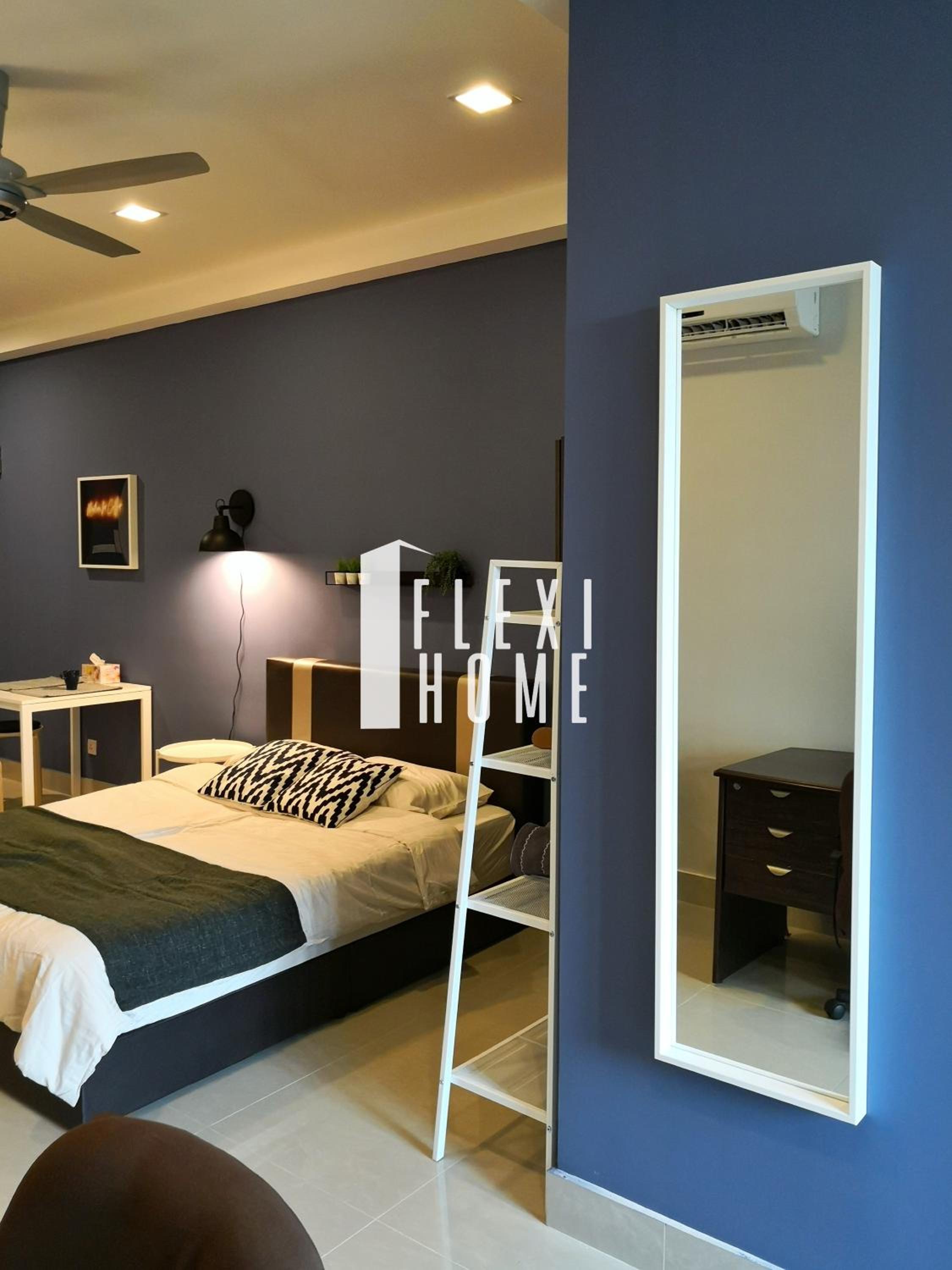 Studio Apartment photo 3