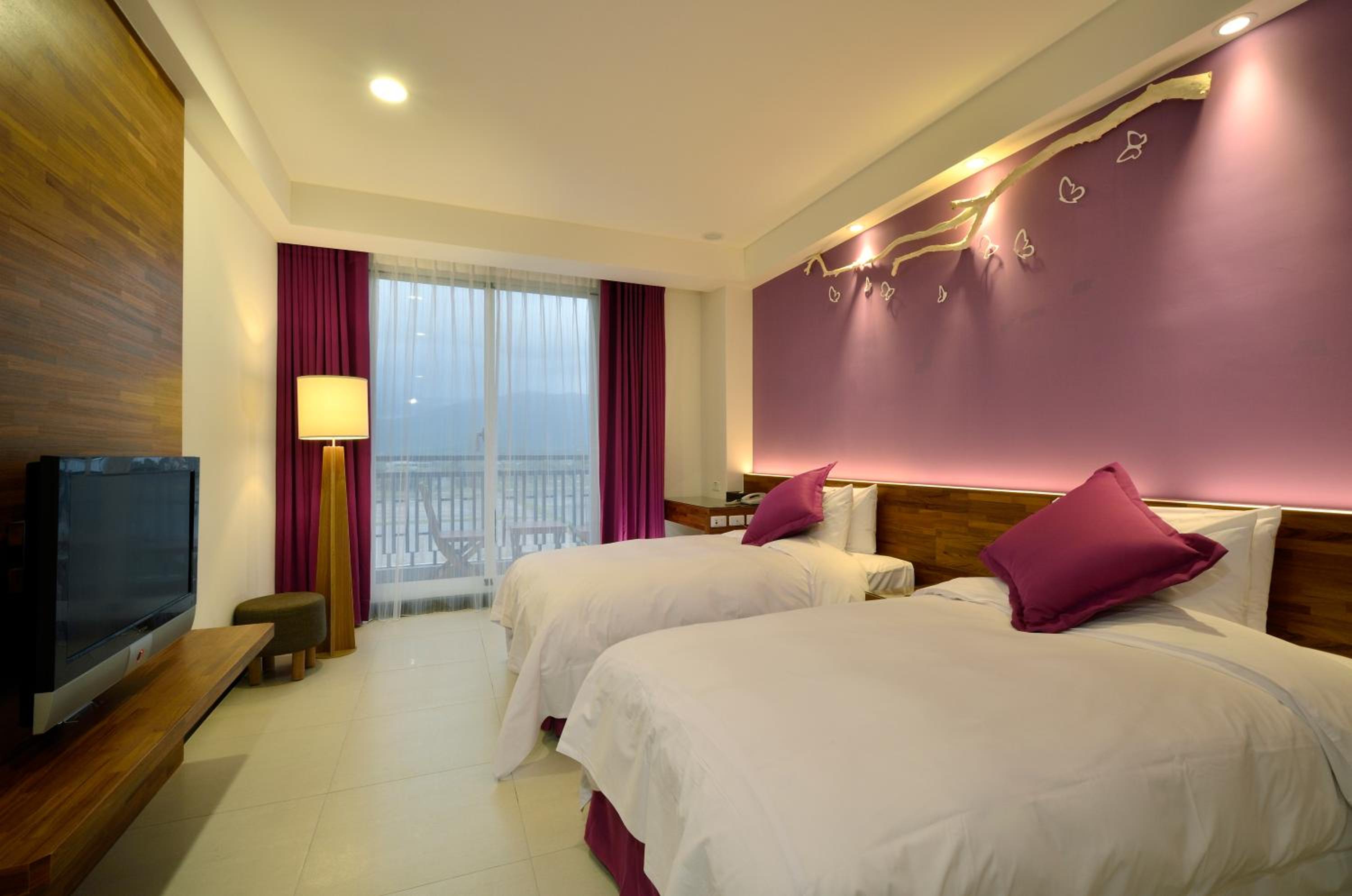 Twin Room with Balcony photo 2