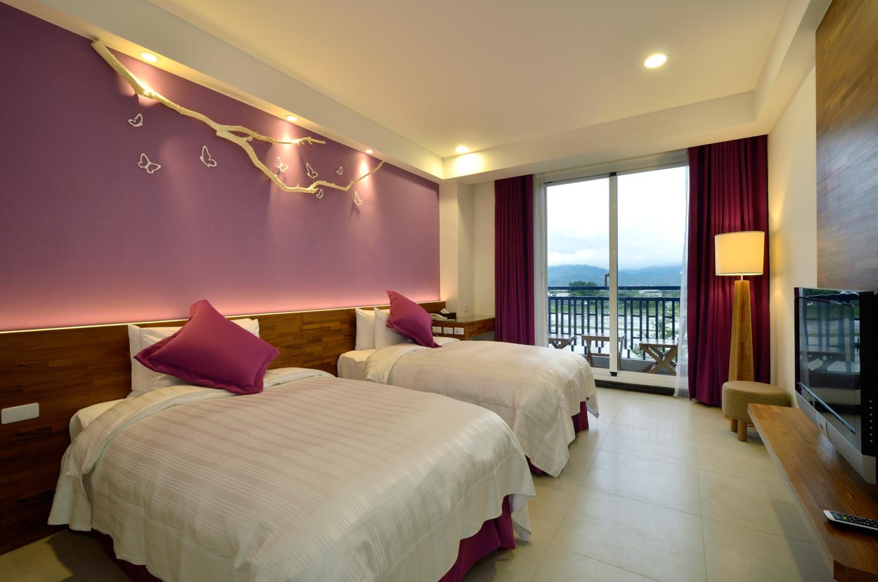 Twin Room with Balcony photo 3